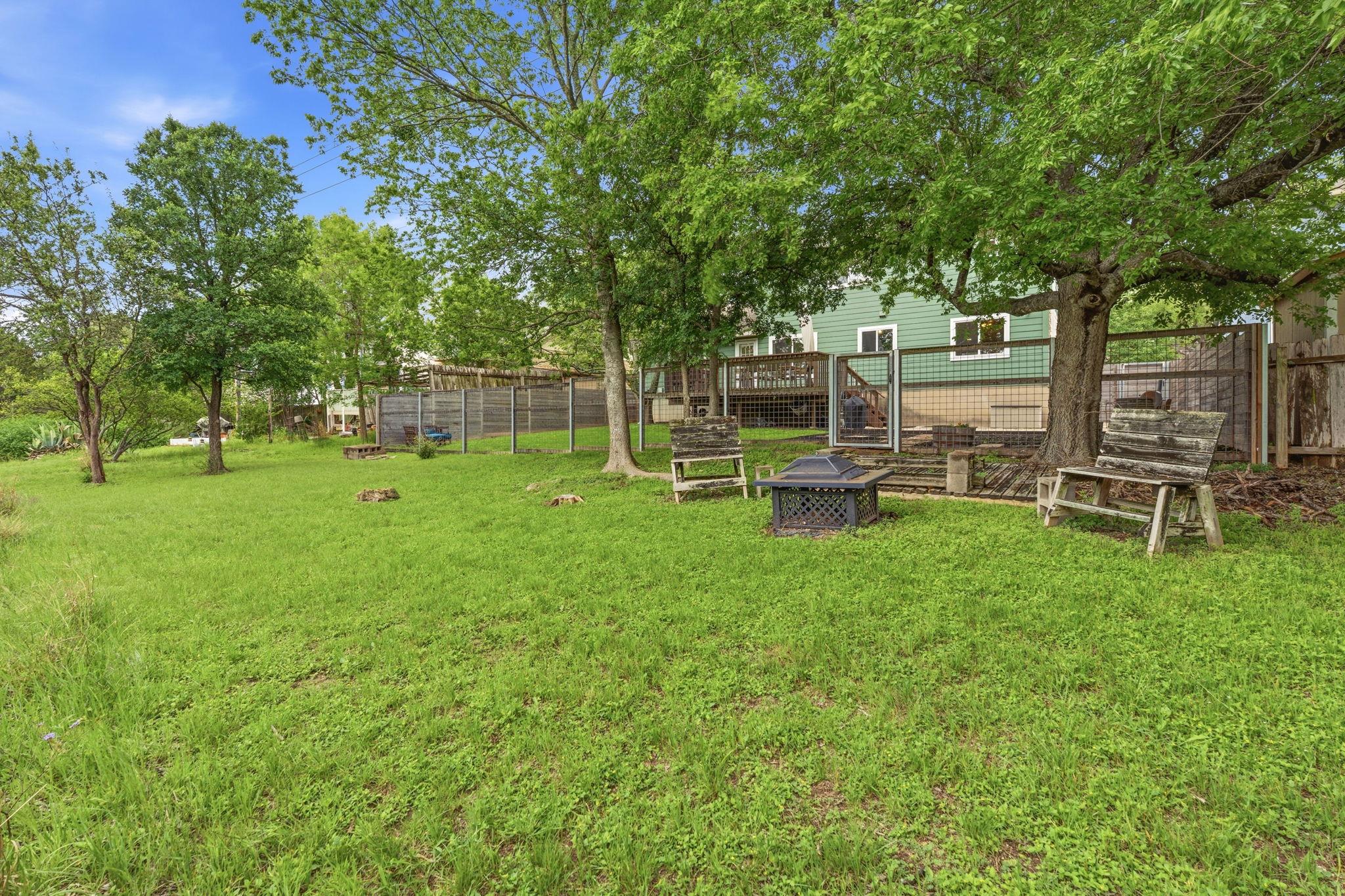 12029 Lincolnshire Dr, Austin, TX 78758