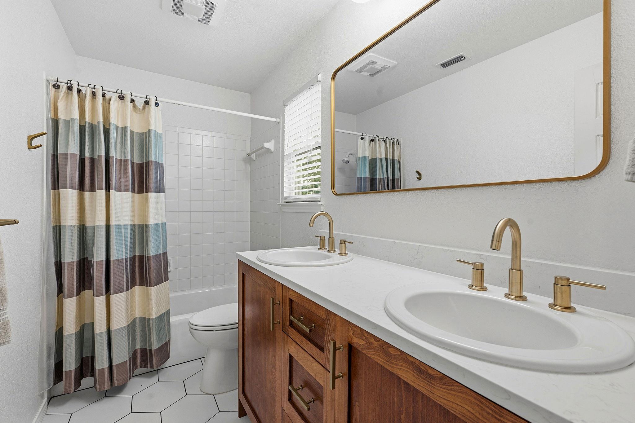 12029 Lincolnshire Dr, Austin, TX 78758