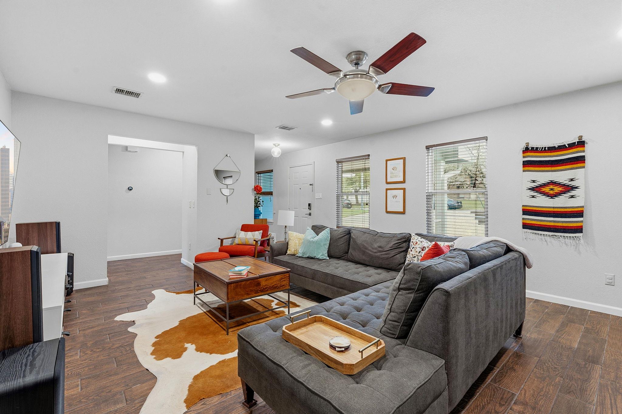 12029 Lincolnshire Dr, Austin, TX 78758