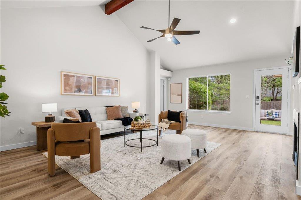 6437 Old Harbor Ln, Austin, TX 78739