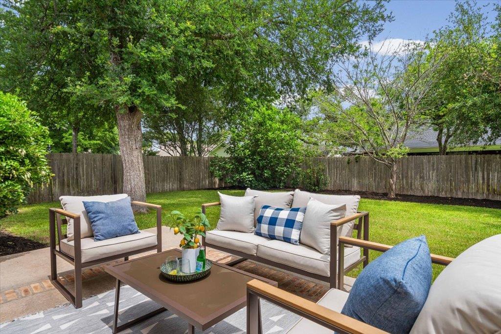 6437 Old Harbor Ln, Austin, TX 78739