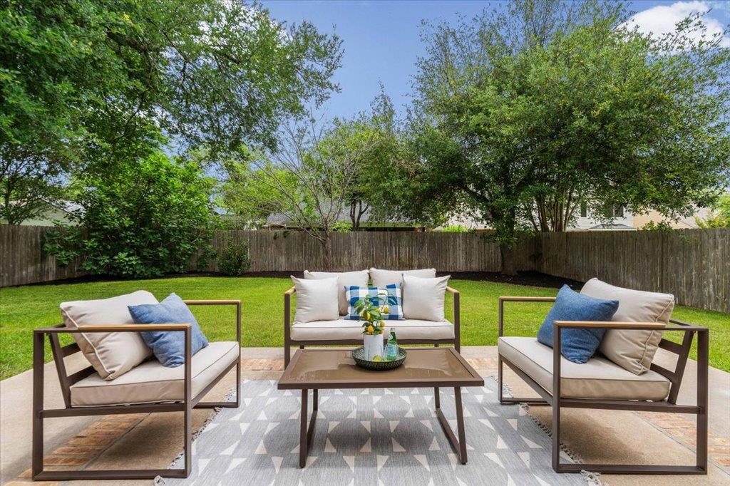 6437 Old Harbor Ln, Austin, TX 78739