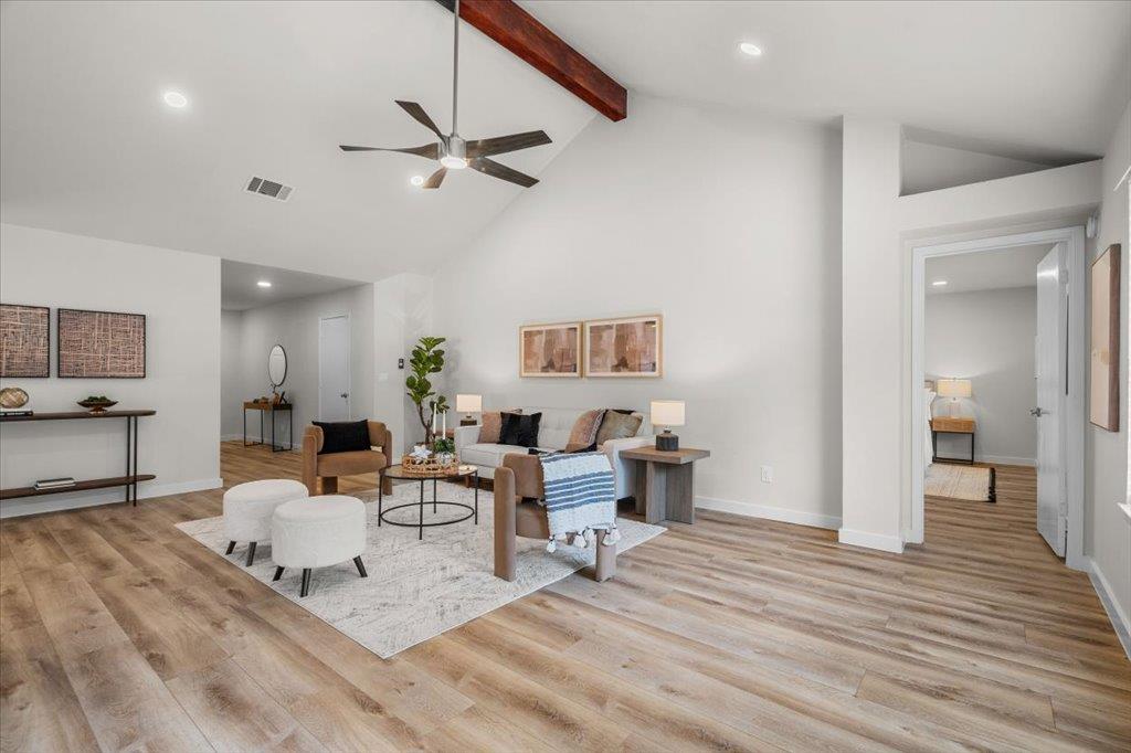 6437 Old Harbor Ln, Austin, TX 78739