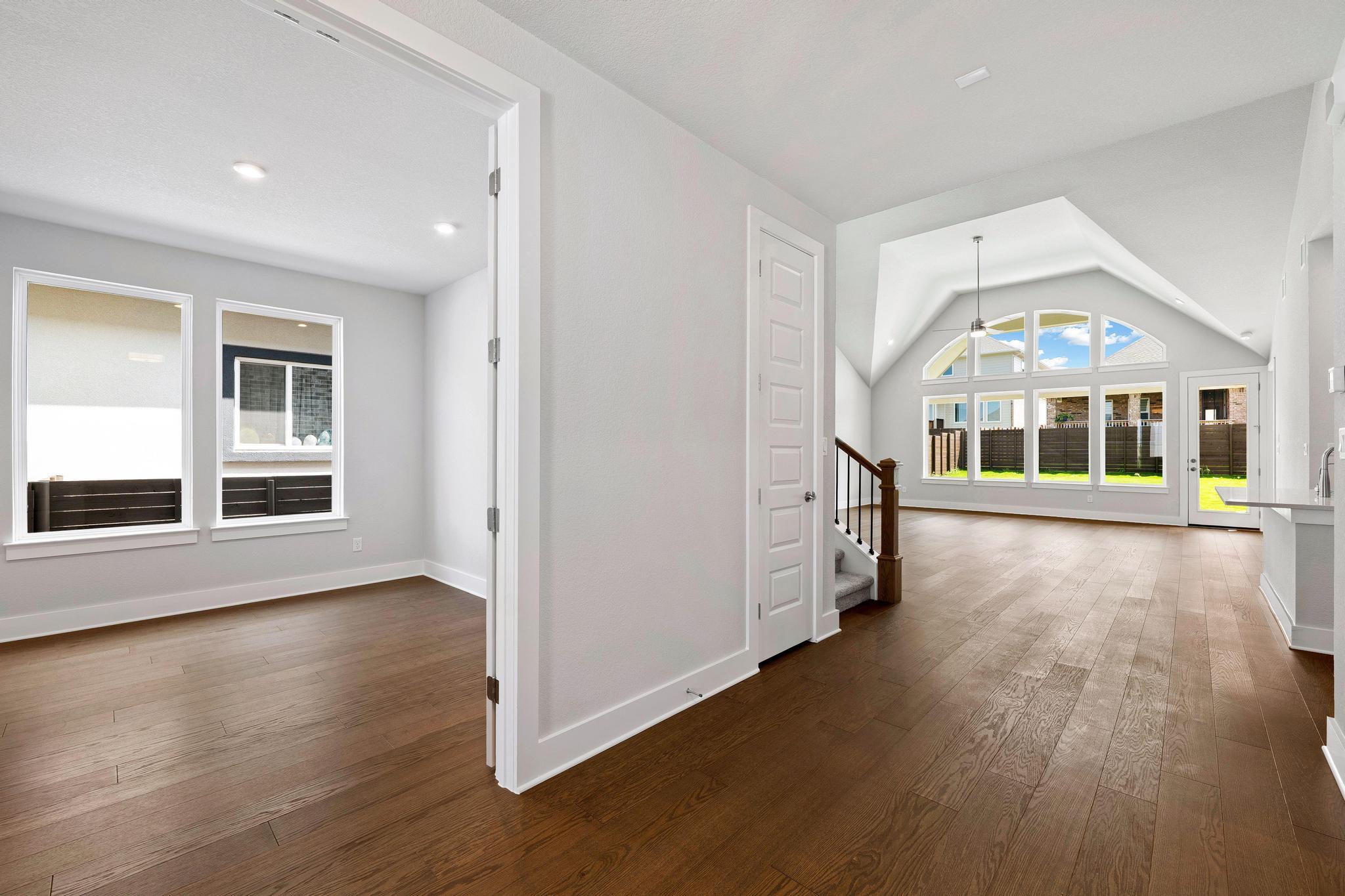 8208 Bouvreuil Dr, Austin, TX 78738