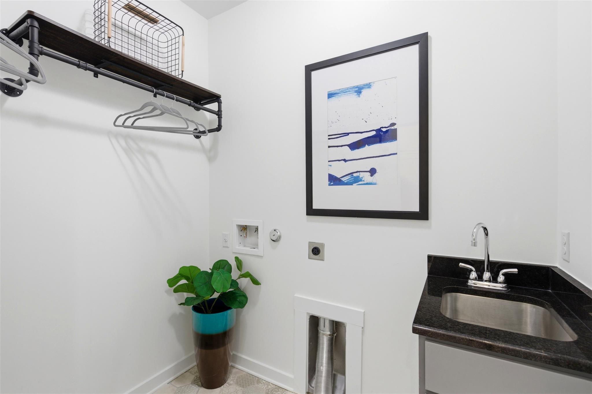 Liberty Hill, TX 78642