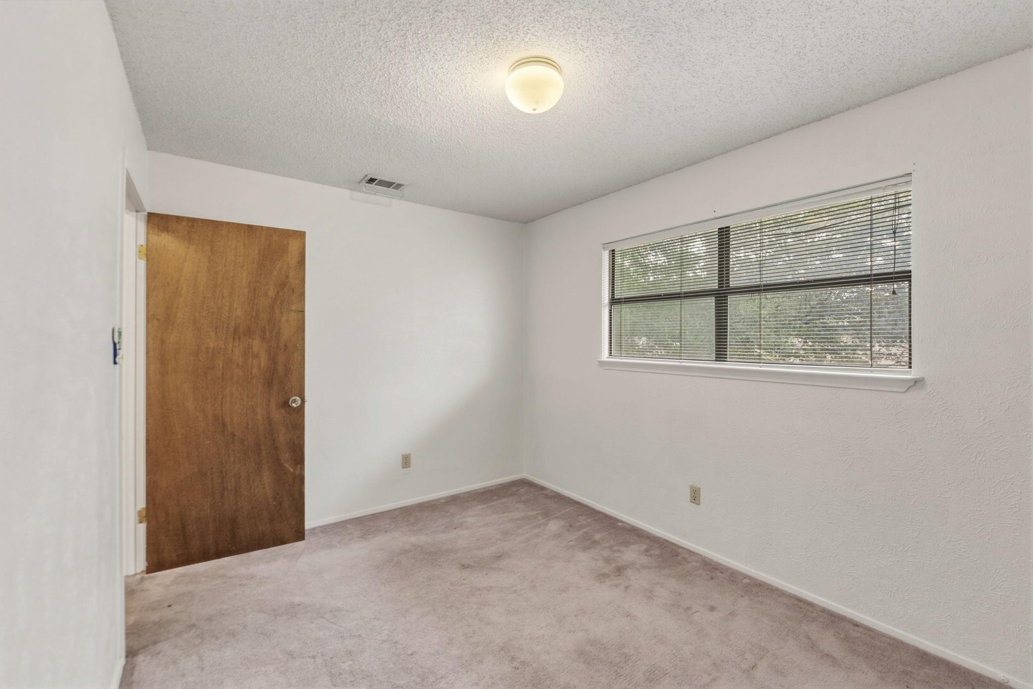 1303 Creekview Dr, Round Rock, TX 78681