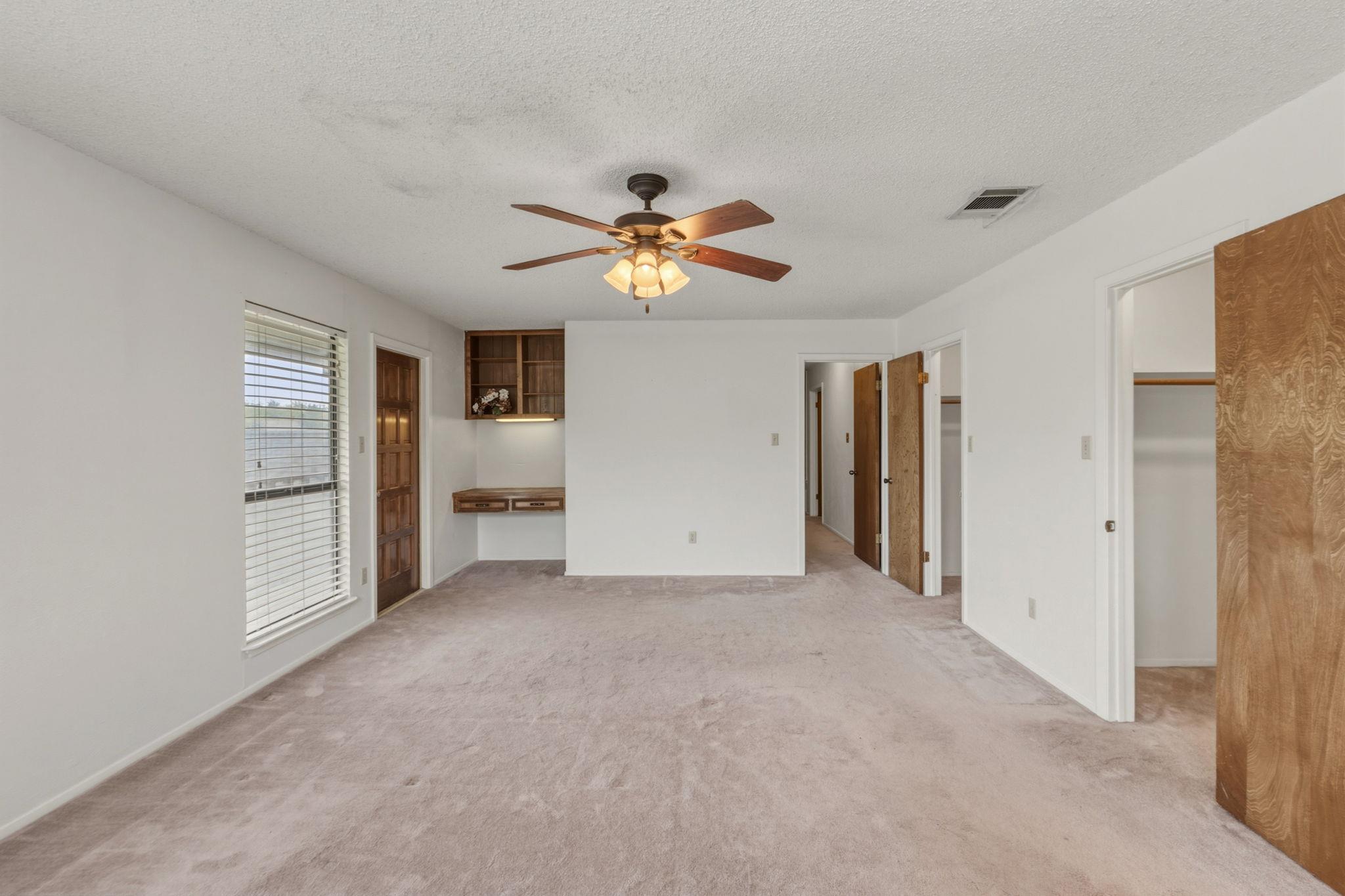 1303 Creekview Dr, Round Rock, TX 78681