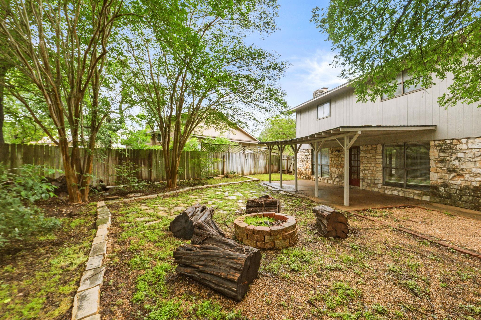 1303 Creekview Dr, Round Rock, TX 78681