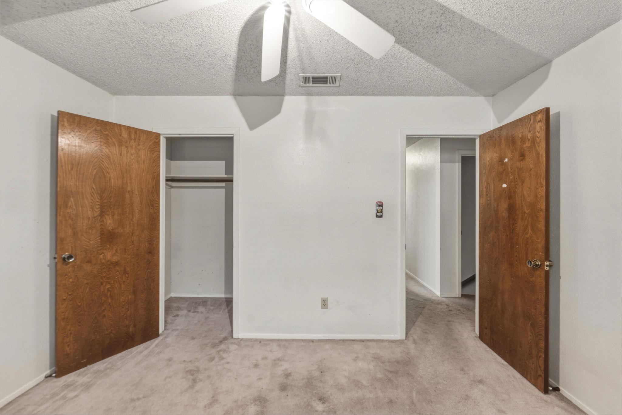 1303 Creekview Dr, Round Rock, TX 78681