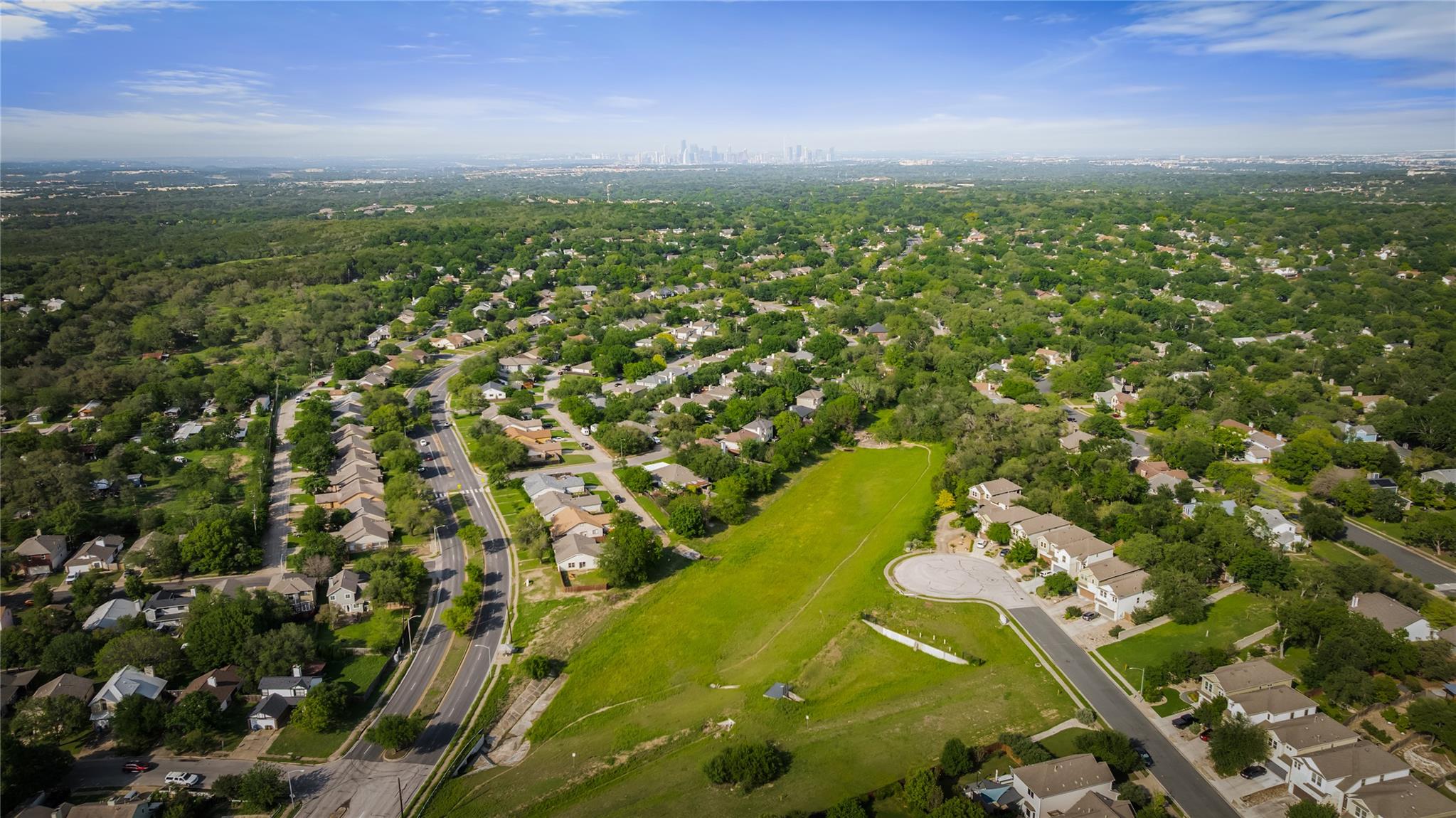 8306 SEMINARY RIDGE Dr, Austin, TX 78745