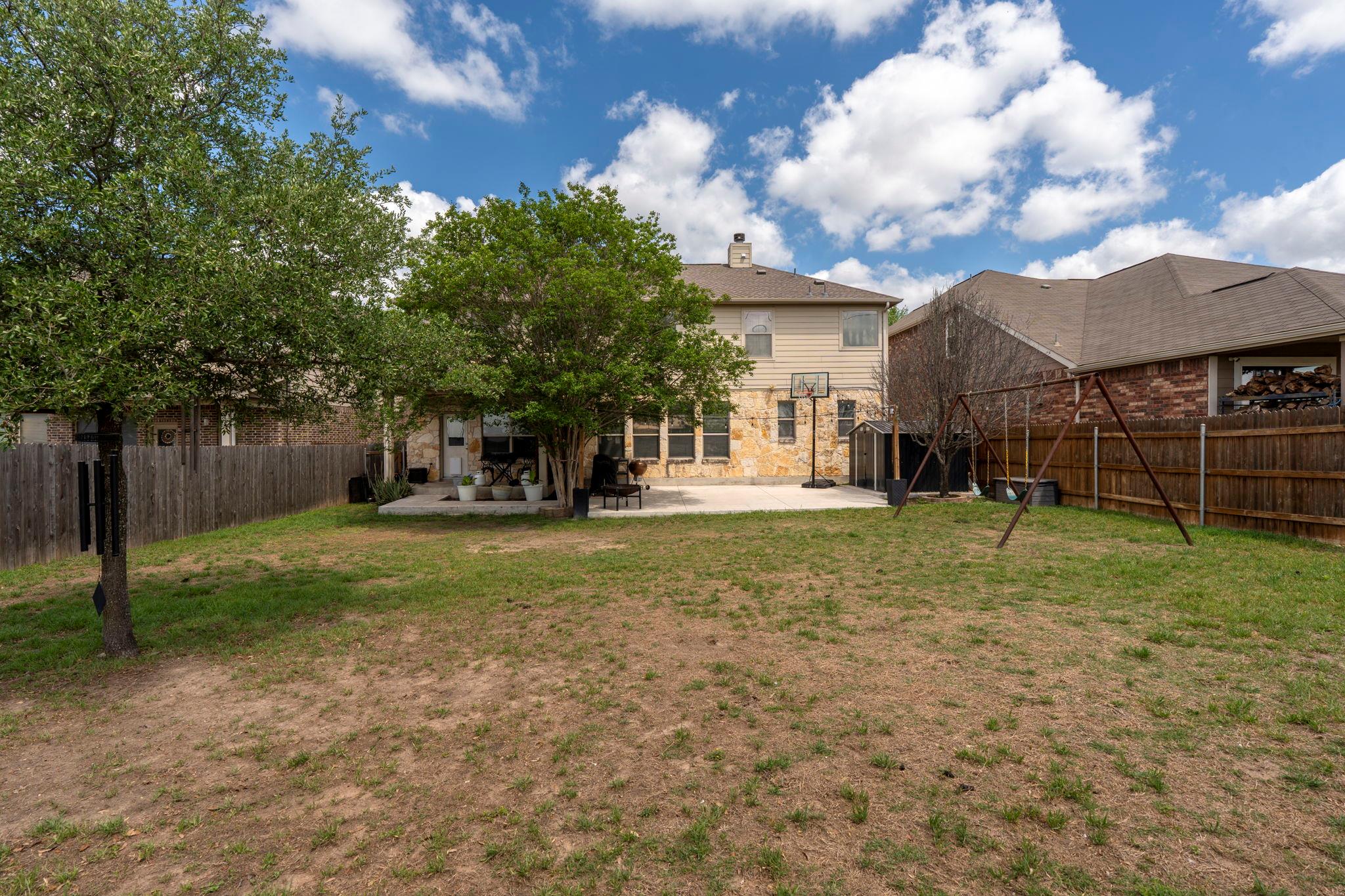 227 Sandstone Trl, Buda, TX 78610