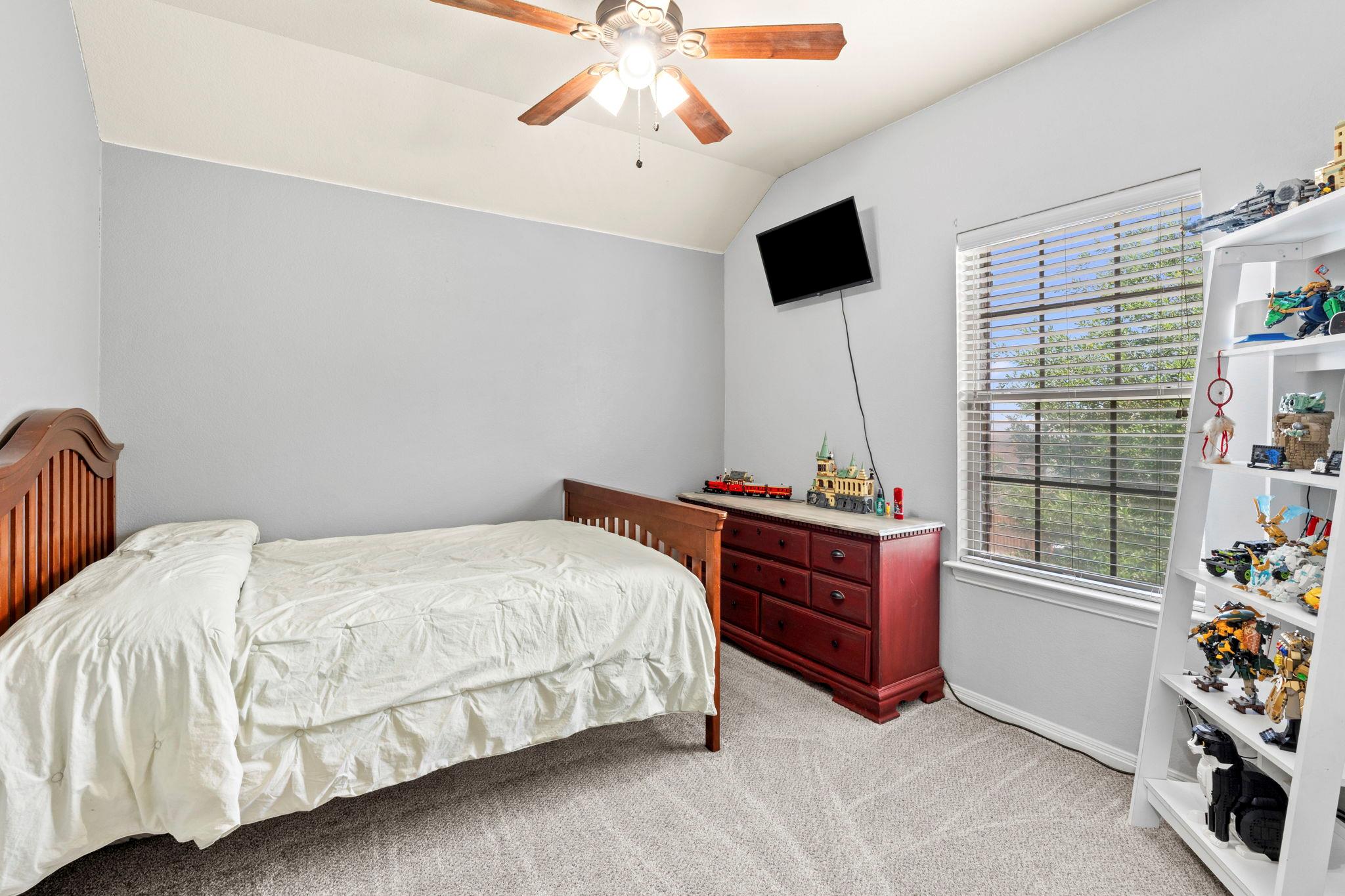 227 Sandstone Trl, Buda, TX 78610