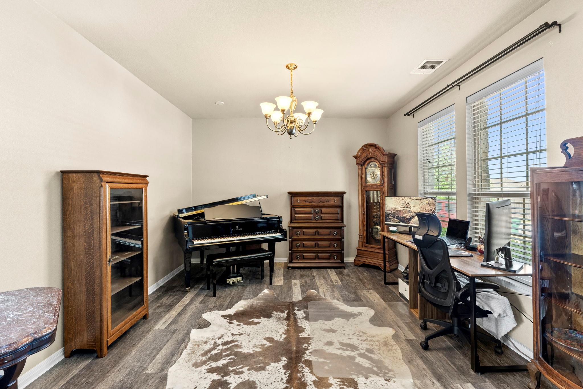 227 Sandstone Trl, Buda, TX 78610