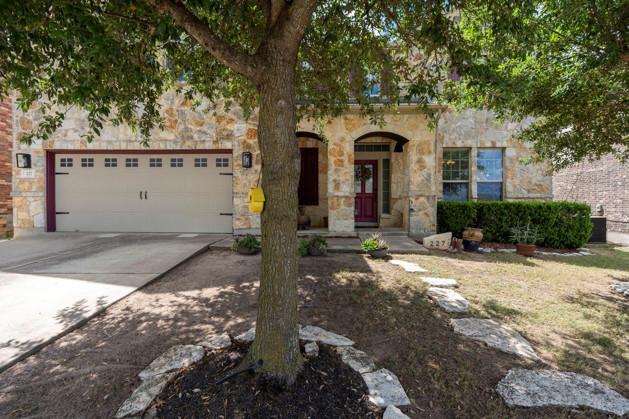 227 Sandstone Trl, Buda, TX 78610