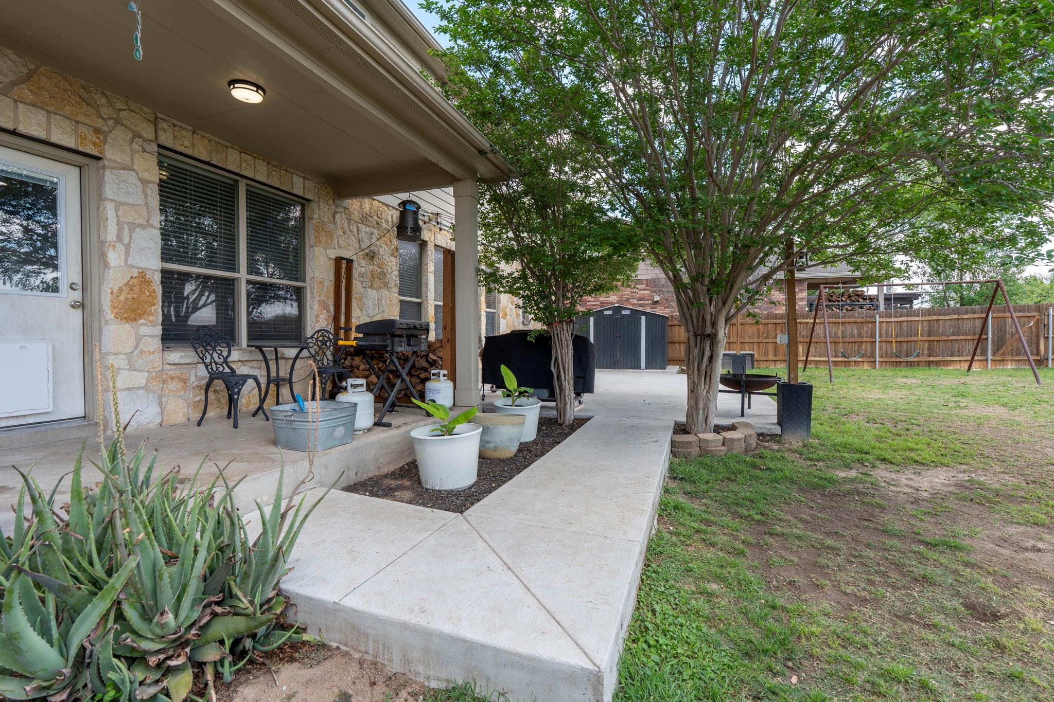 227 Sandstone Trl, Buda, TX 78610