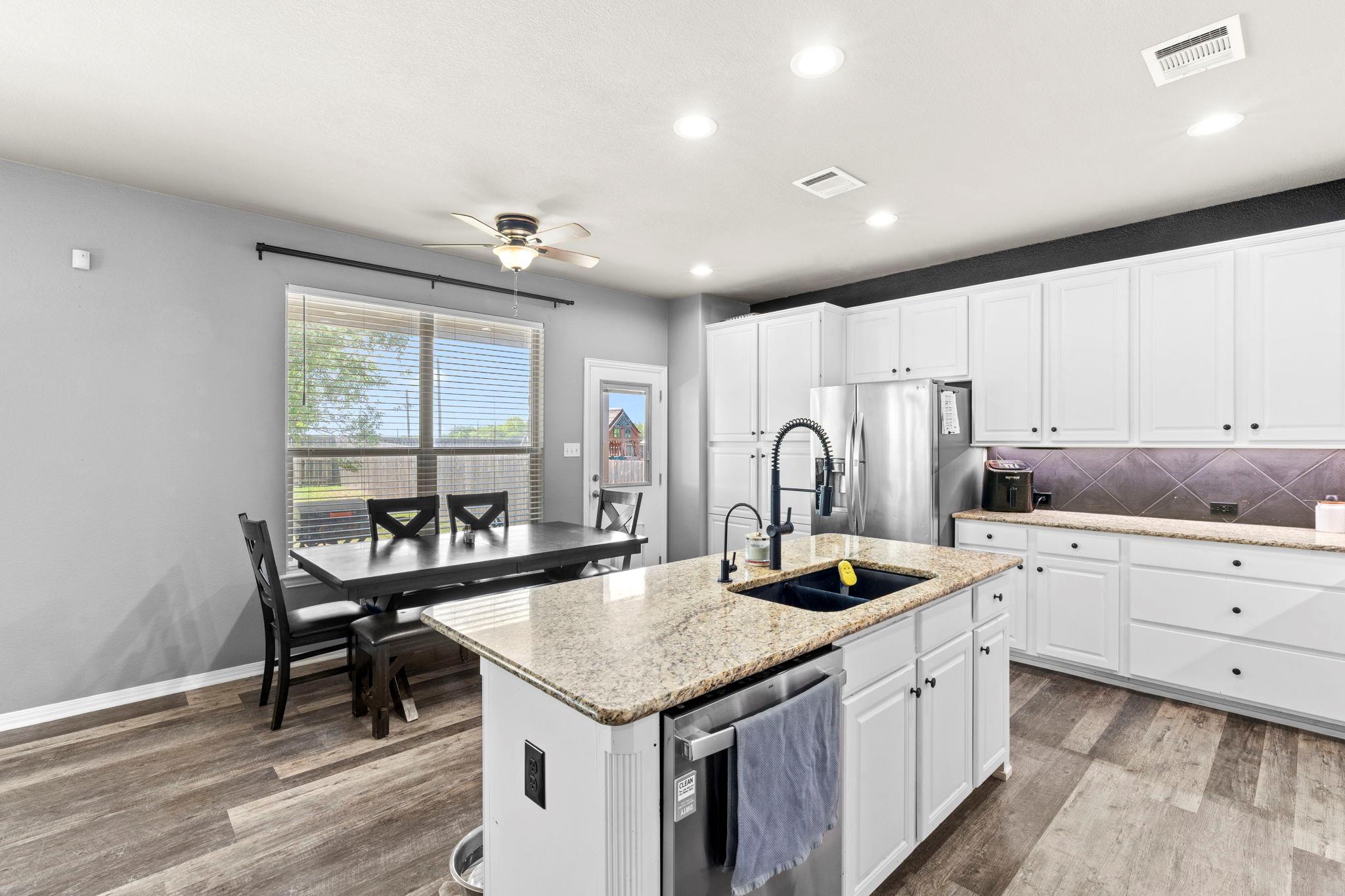 227 Sandstone Trl, Buda, TX 78610