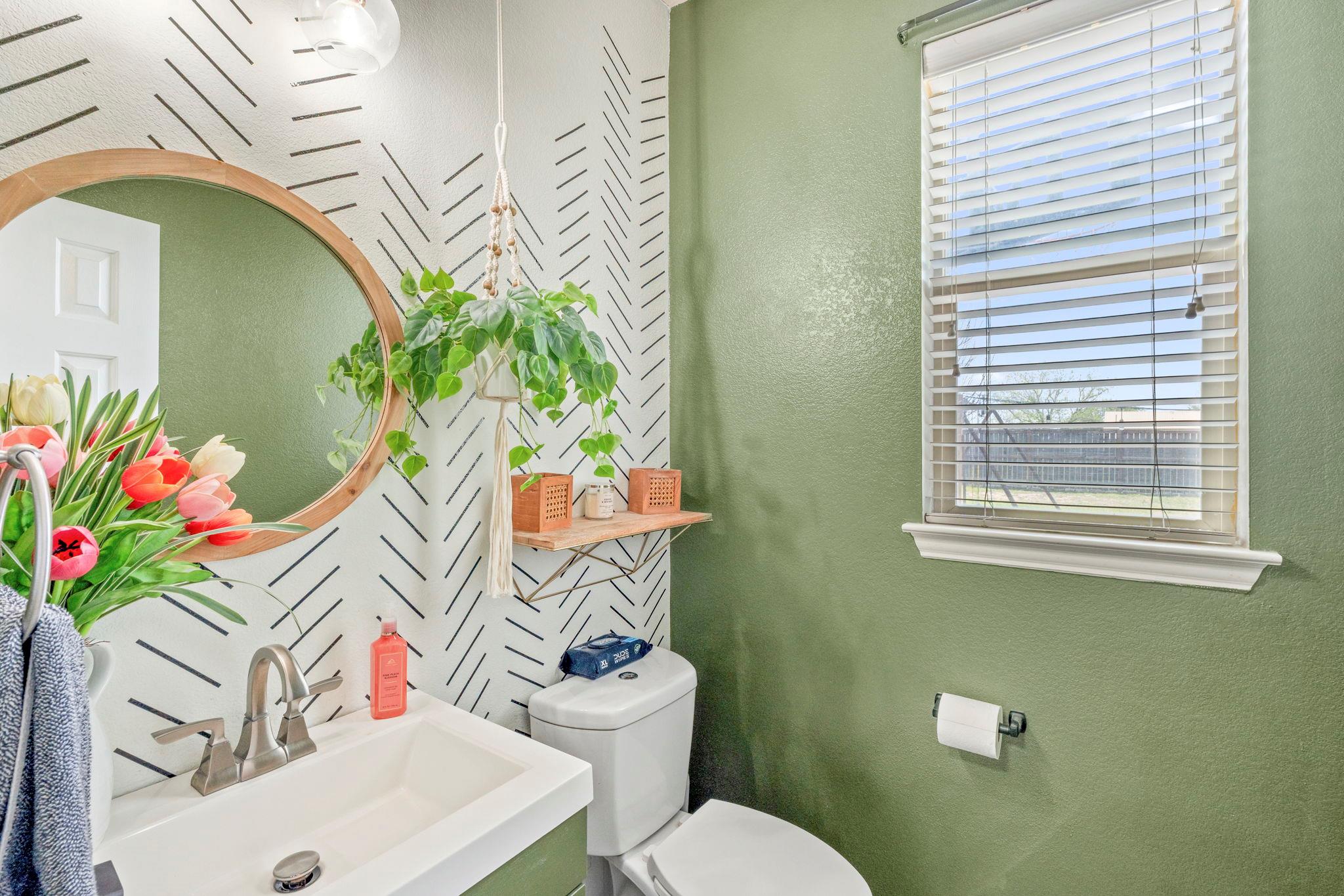 227 Sandstone Trl, Buda, TX 78610