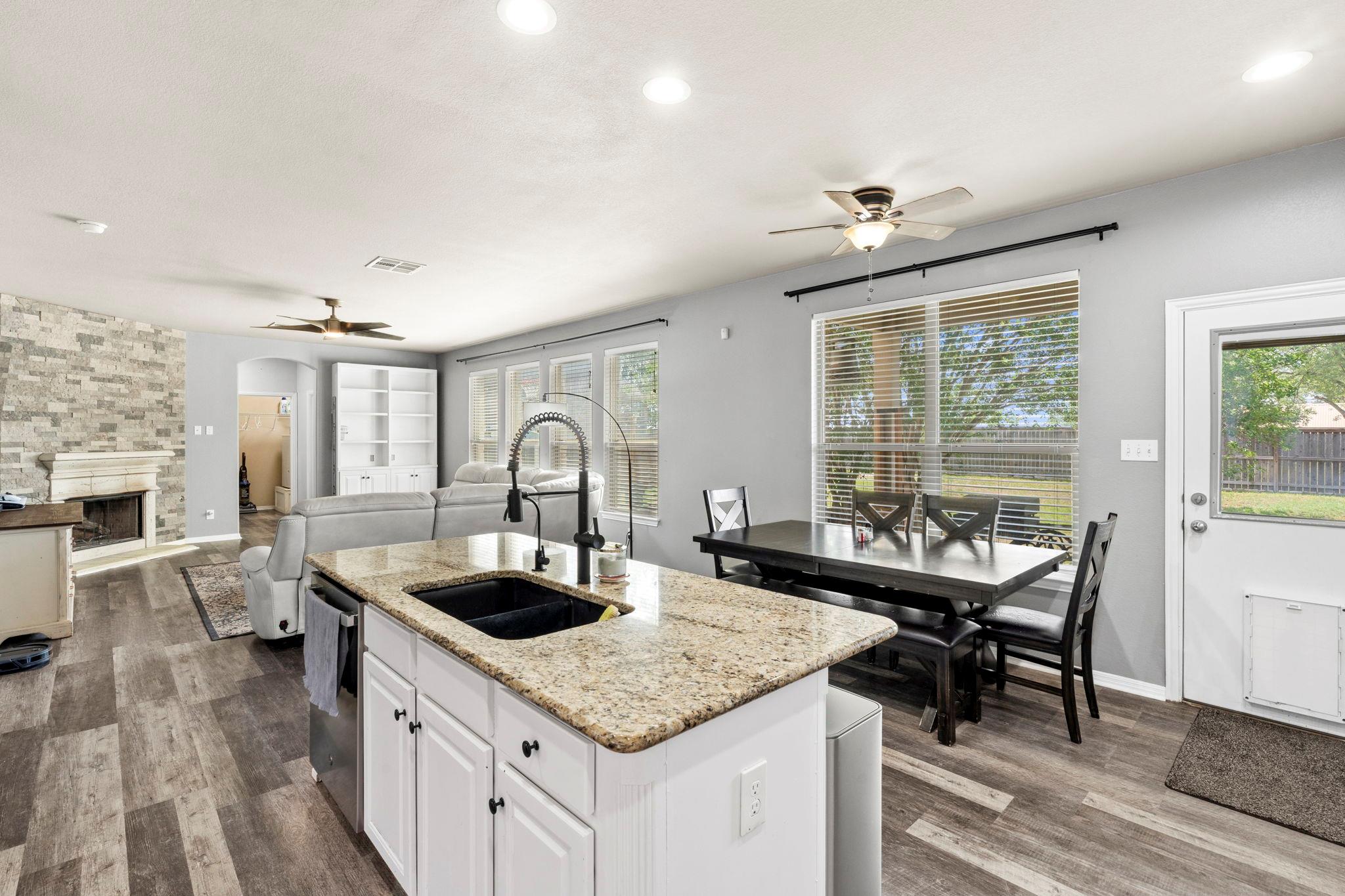 227 Sandstone Trl, Buda, TX 78610