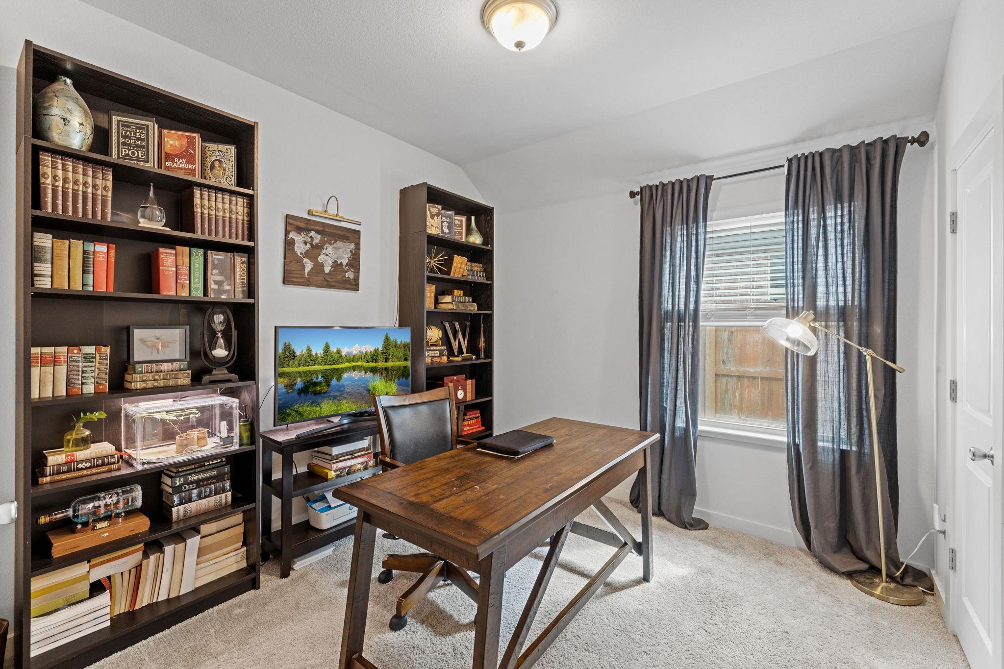 126 KNOTS LNDG, Kyle, TX 78640