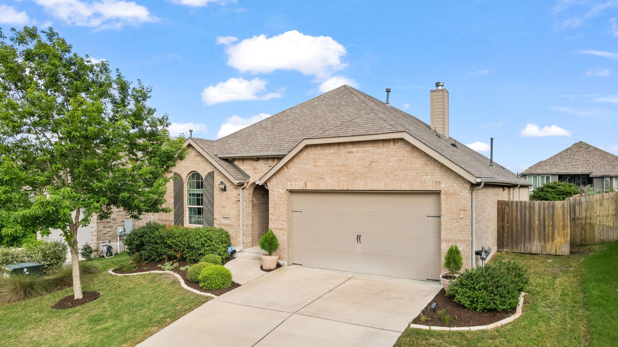 126 KNOTS LNDG, Kyle, TX 78640