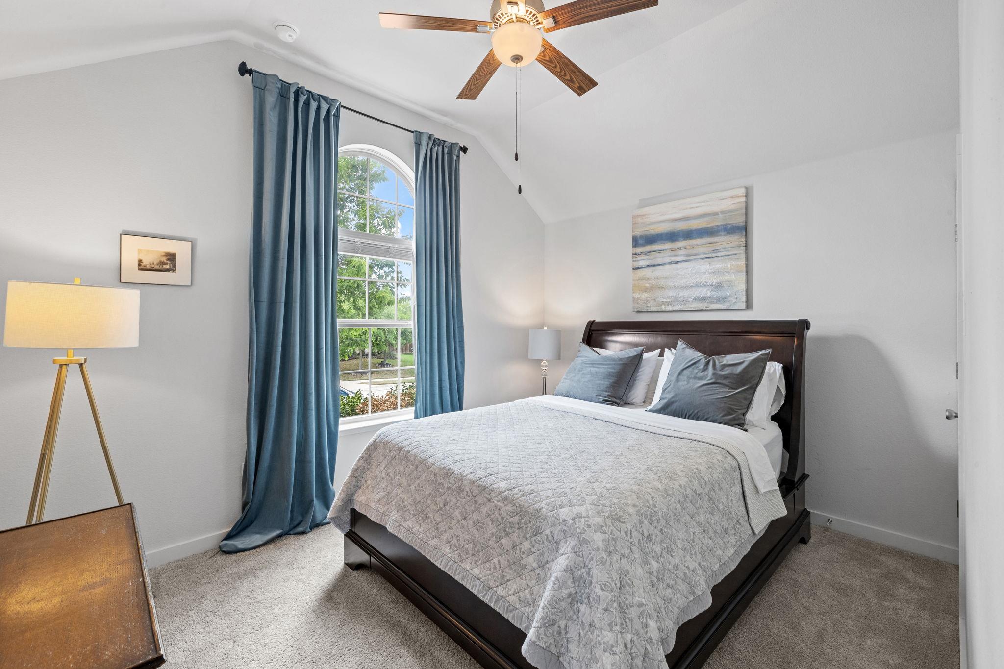 126 KNOTS LNDG, Kyle, TX 78640