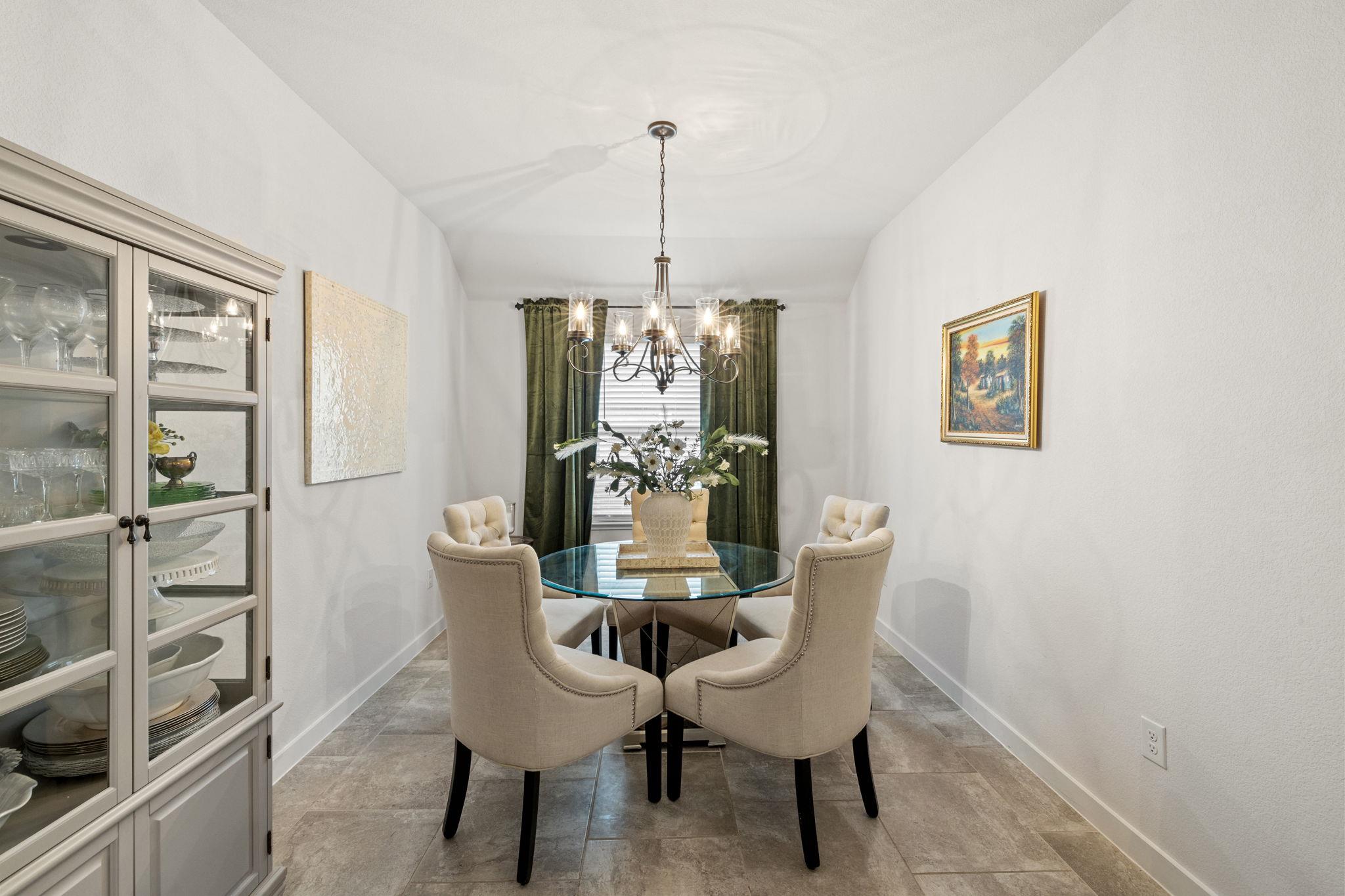 126 KNOTS LNDG, Kyle, TX 78640