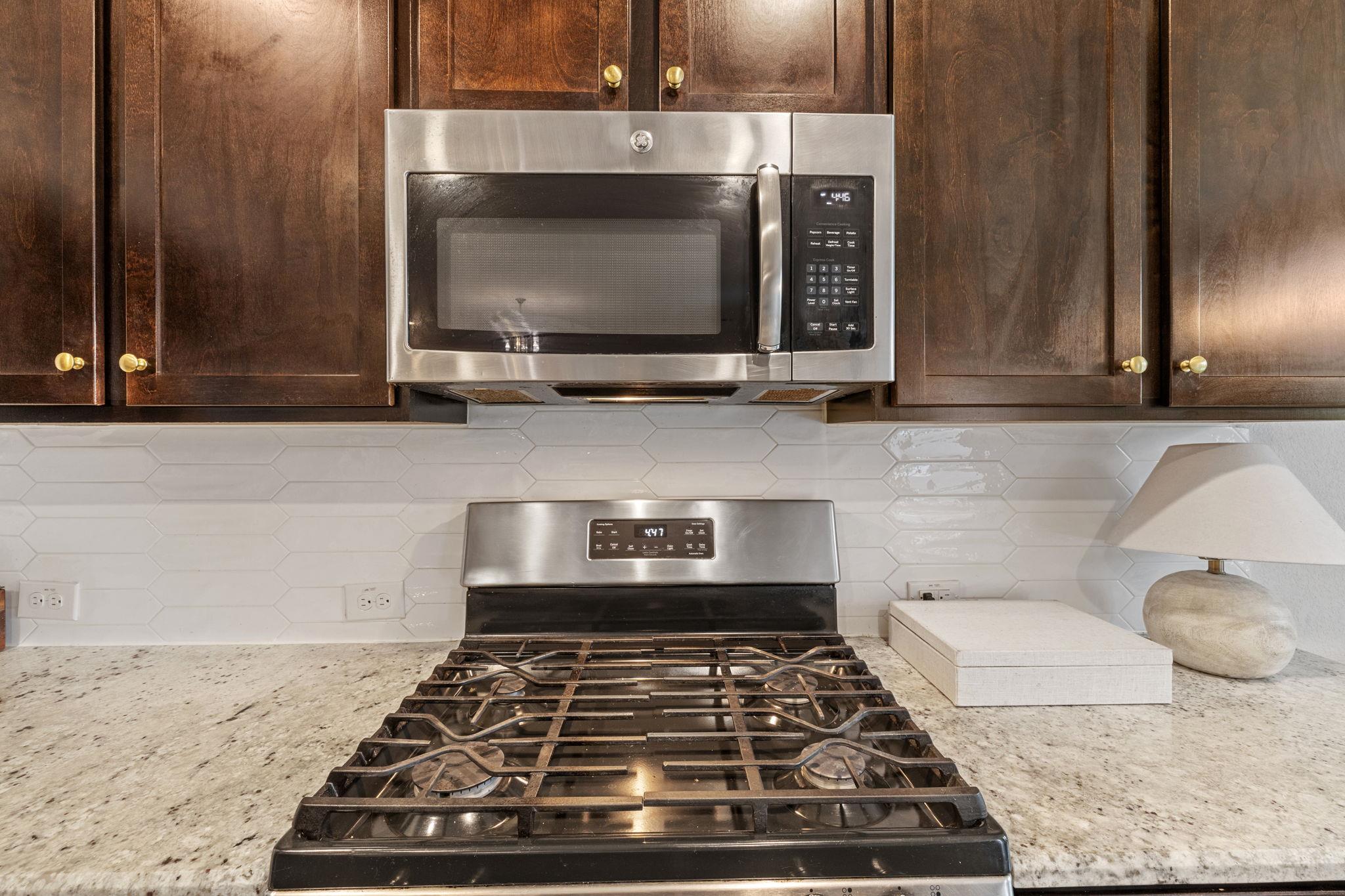 126 KNOTS LNDG, Kyle, TX 78640