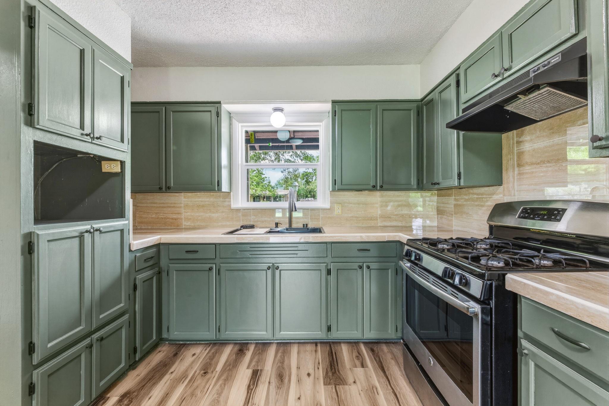 1038 Field St, San Marcos, TX 78666