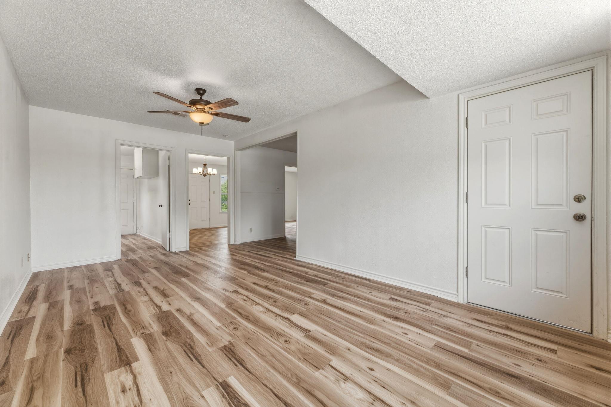 1038 Field St, San Marcos, TX 78666