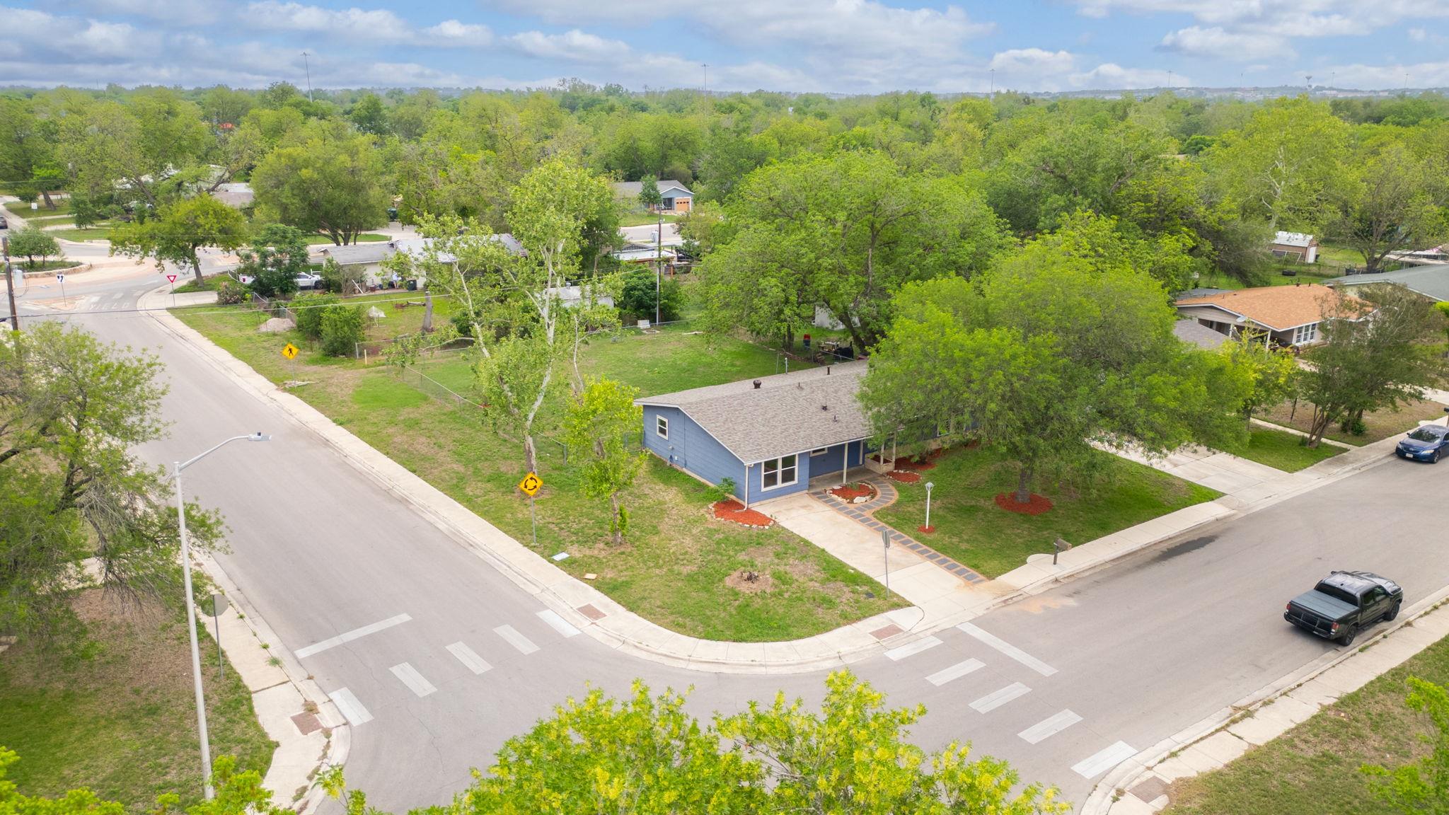 1038 Field St, San Marcos, TX 78666