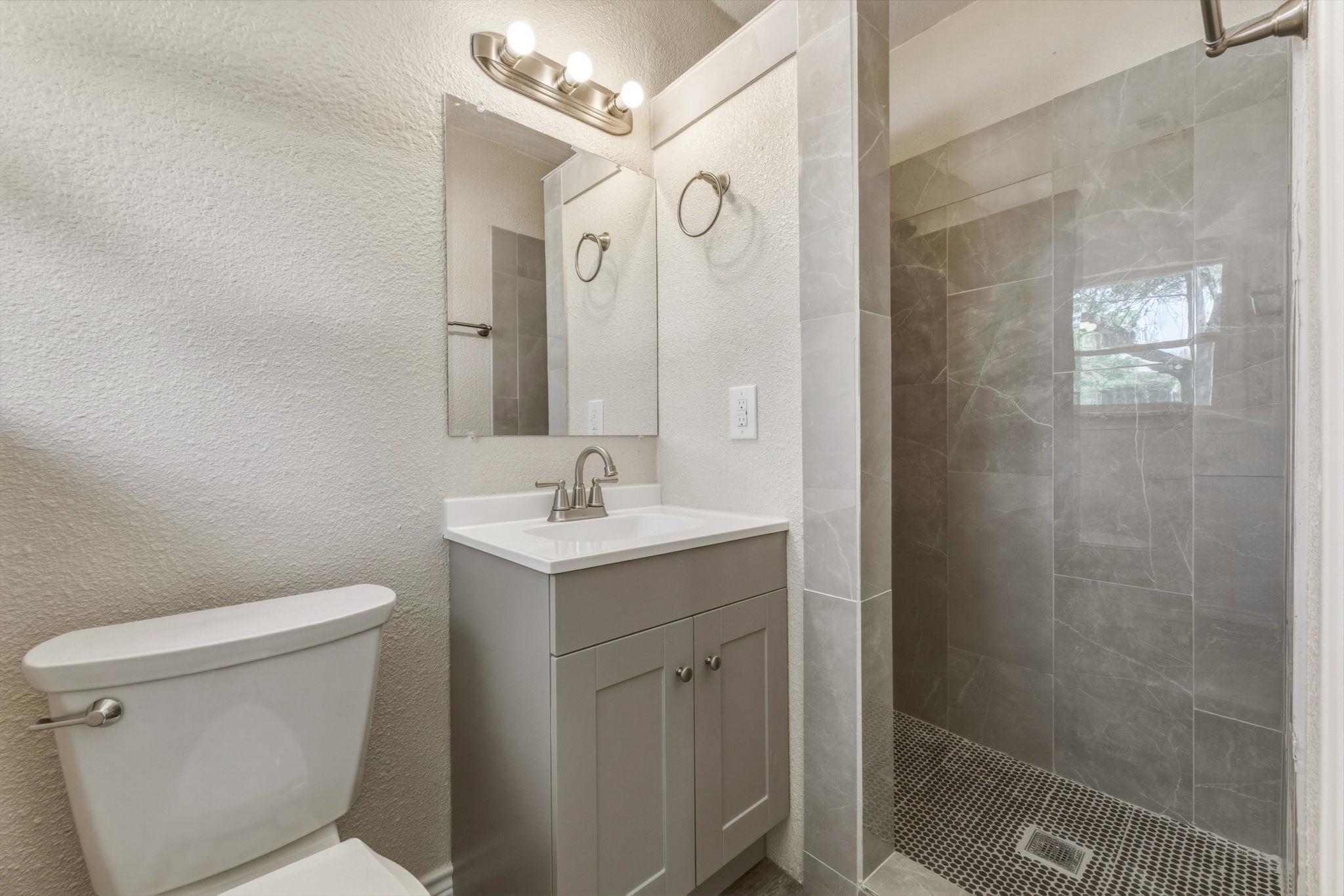 1038 Field St, San Marcos, TX 78666