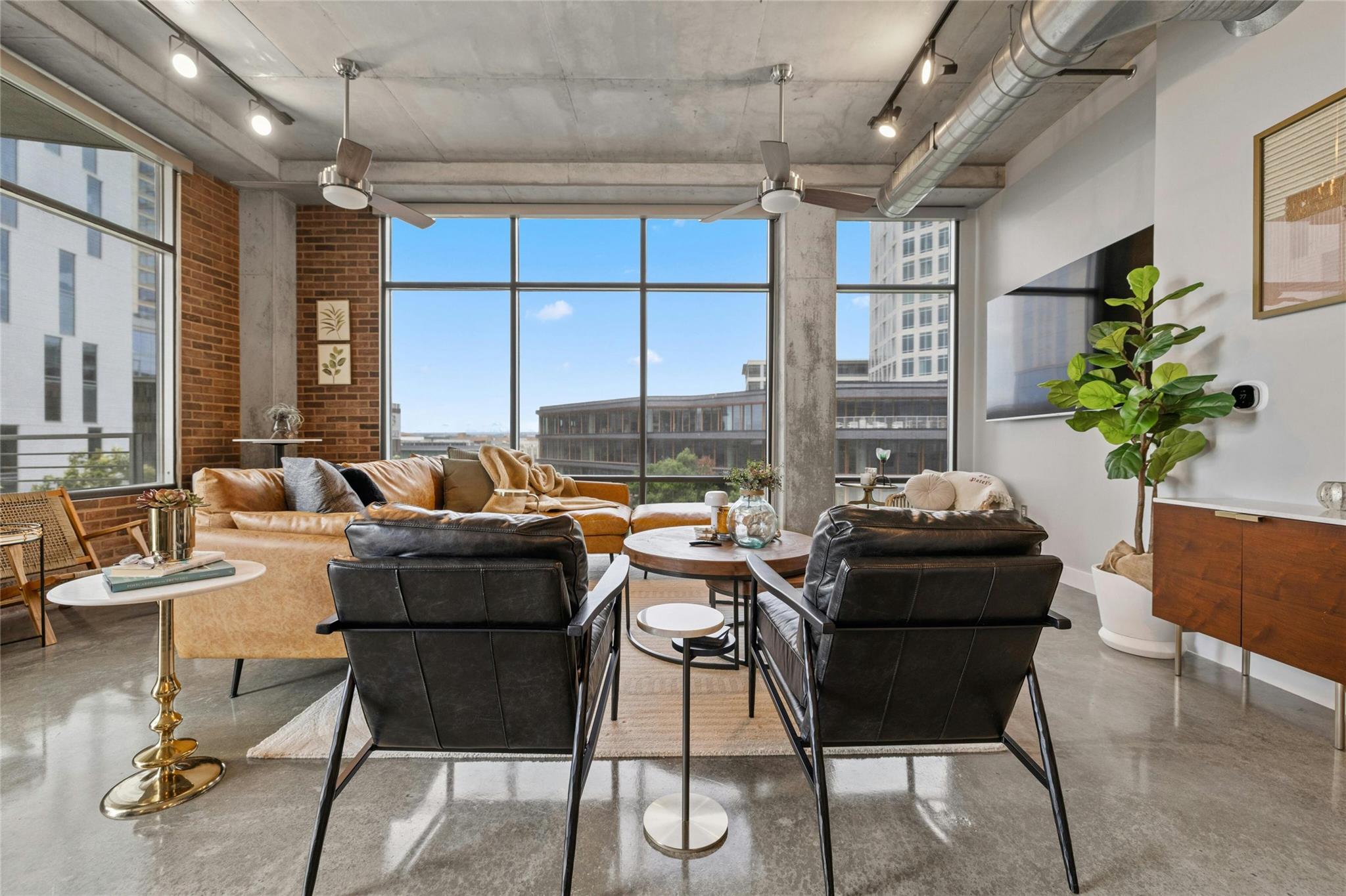 800 W 5th St # 501, Austin, TX 78703