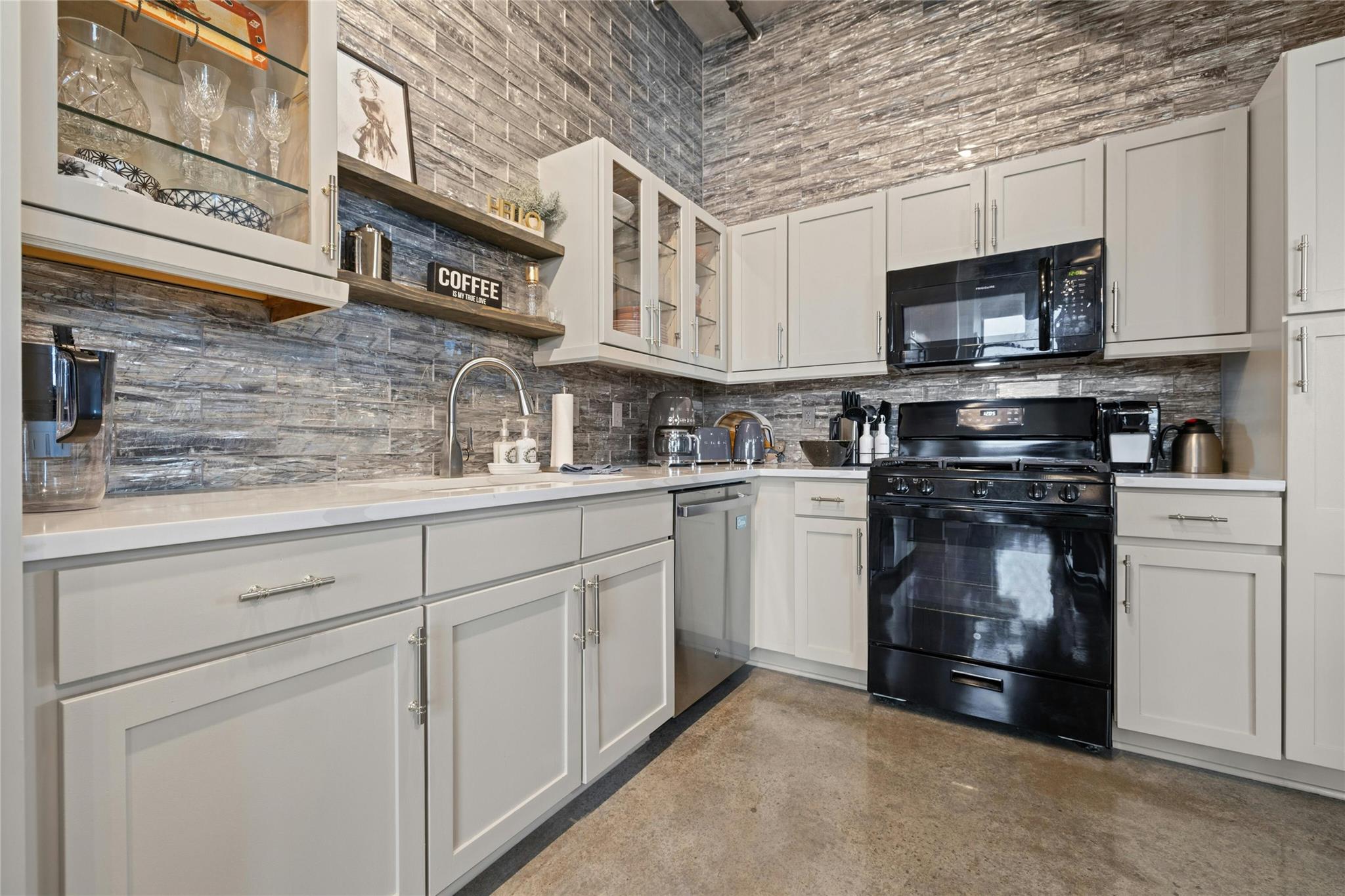 800 W 5th St # 501, Austin, TX 78703