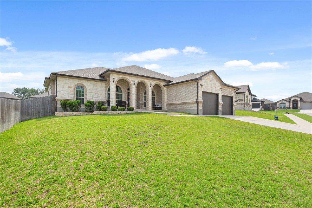 8302 Ginny Ln, Killeen, TX 76542