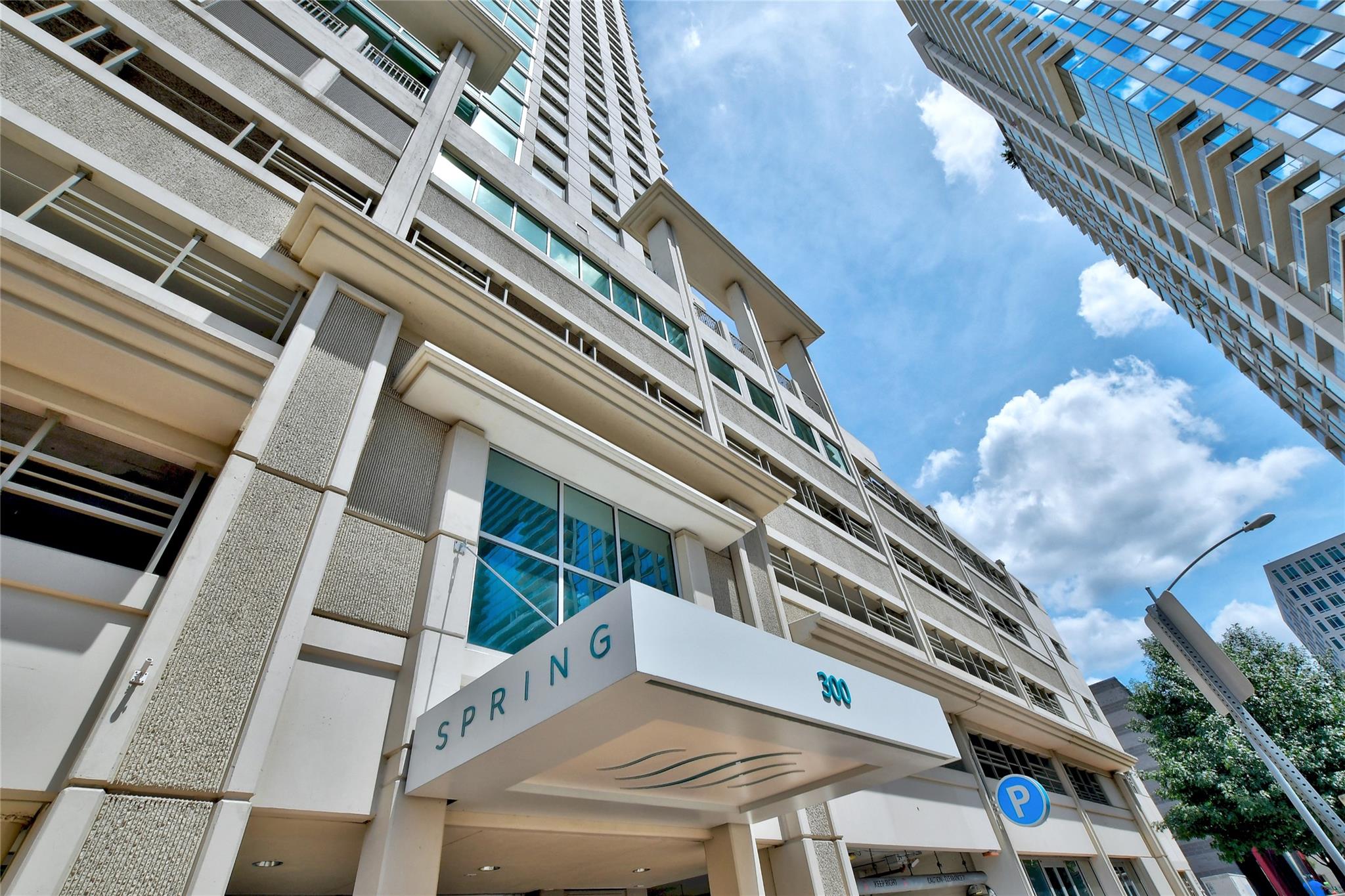 300 Bowie St # 902, Austin, TX 78703