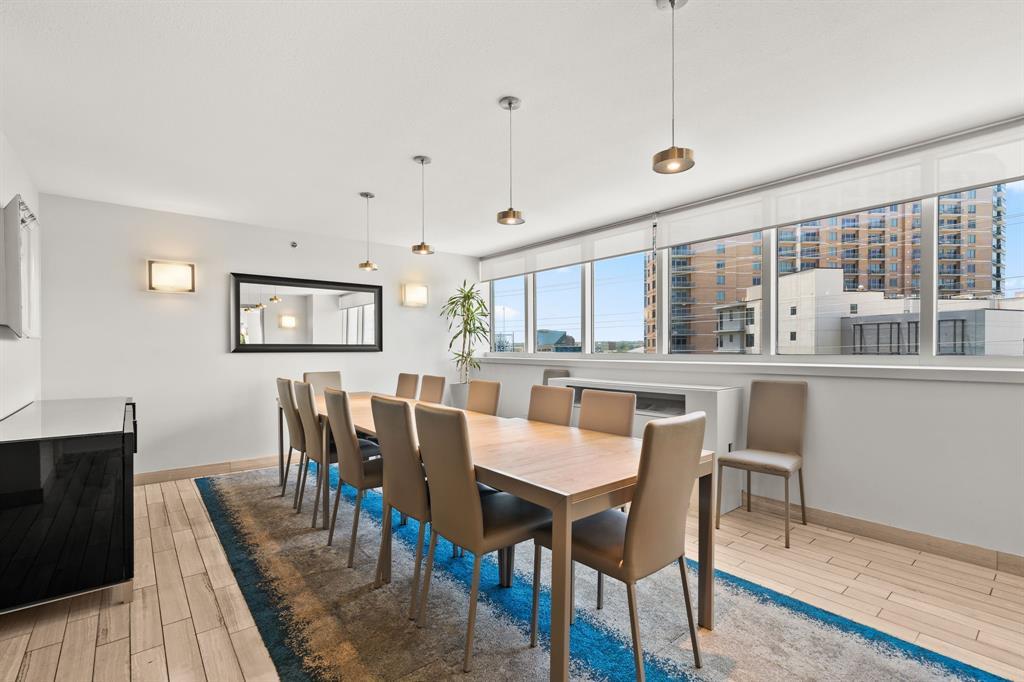 300 Bowie St # 902, Austin, TX 78703