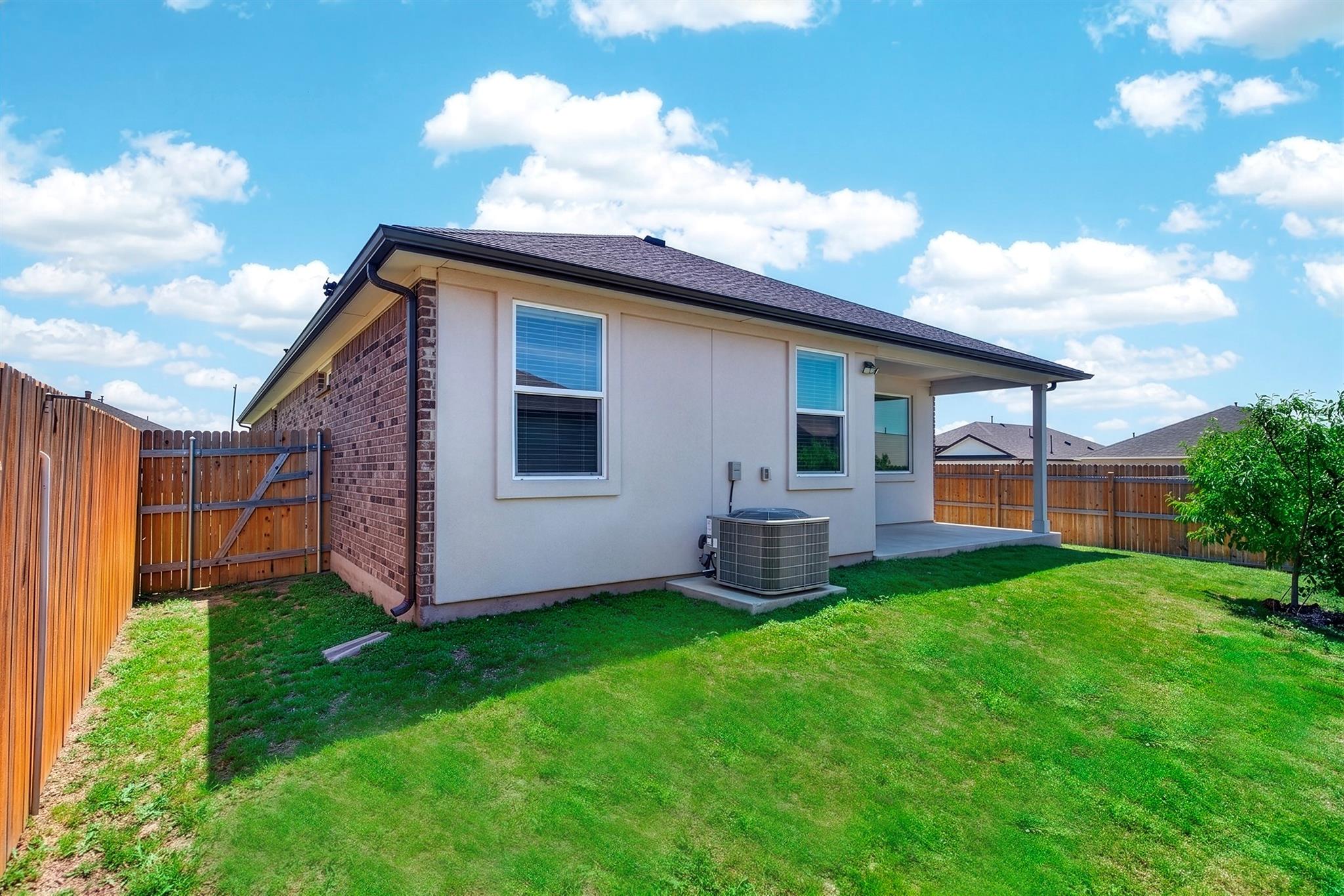 201 ABBY Rd, Georgetown, TX 78626