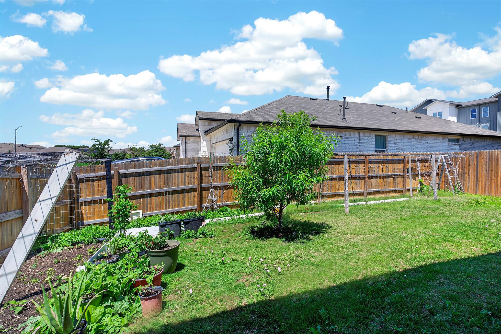 201 ABBY Rd, Georgetown, TX 78626