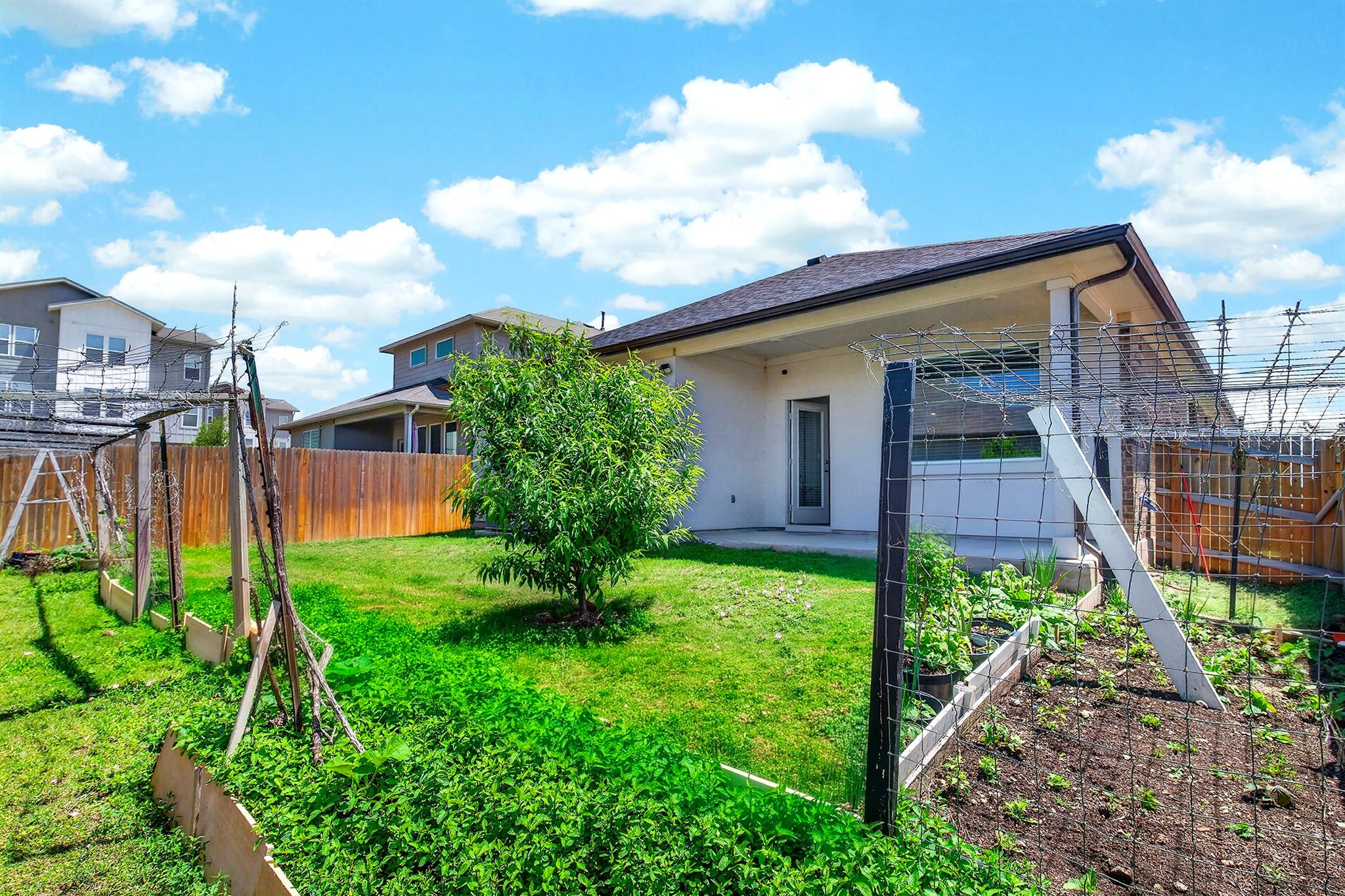 201 ABBY Rd, Georgetown, TX 78626