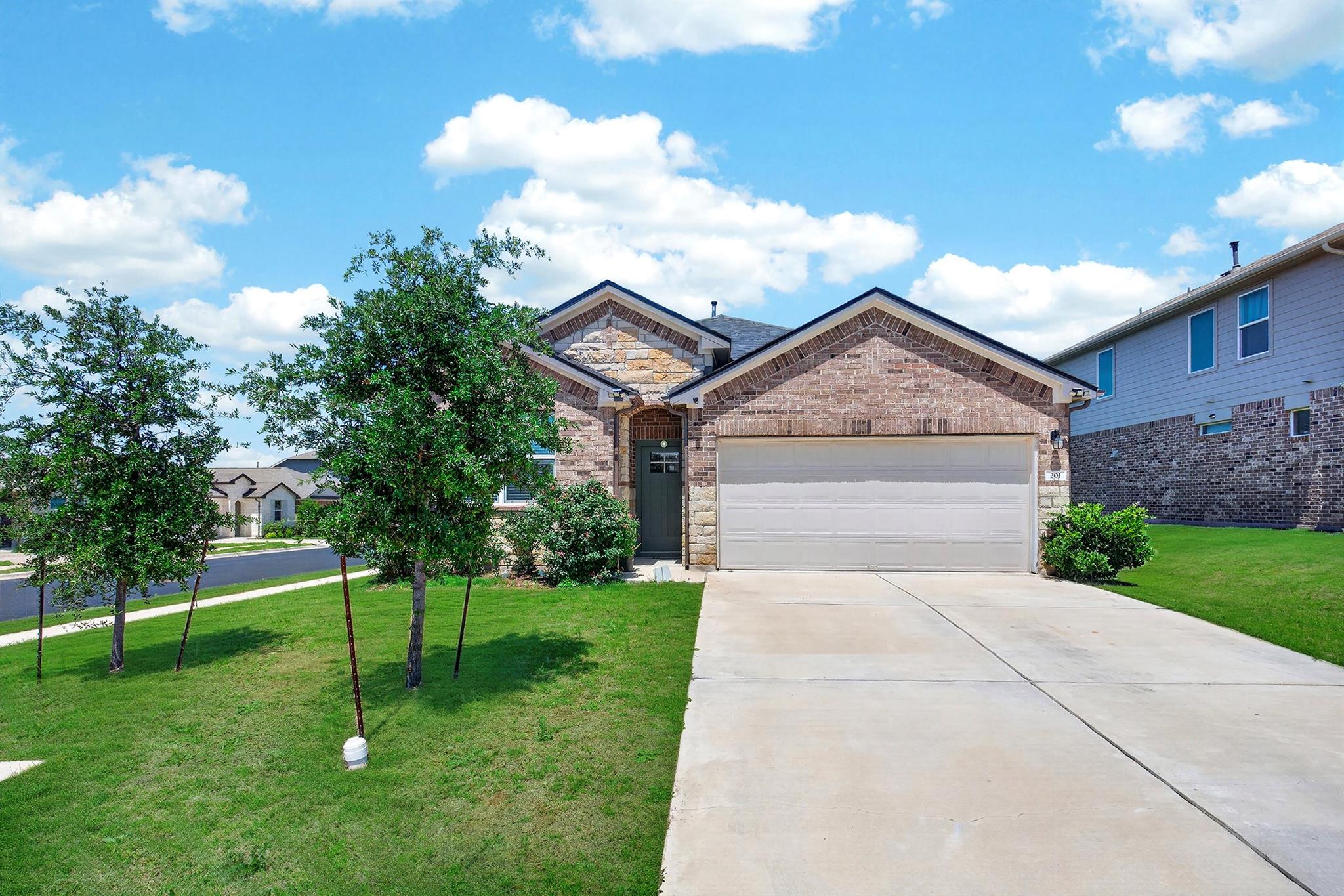 201 ABBY Rd, Georgetown, TX 78626