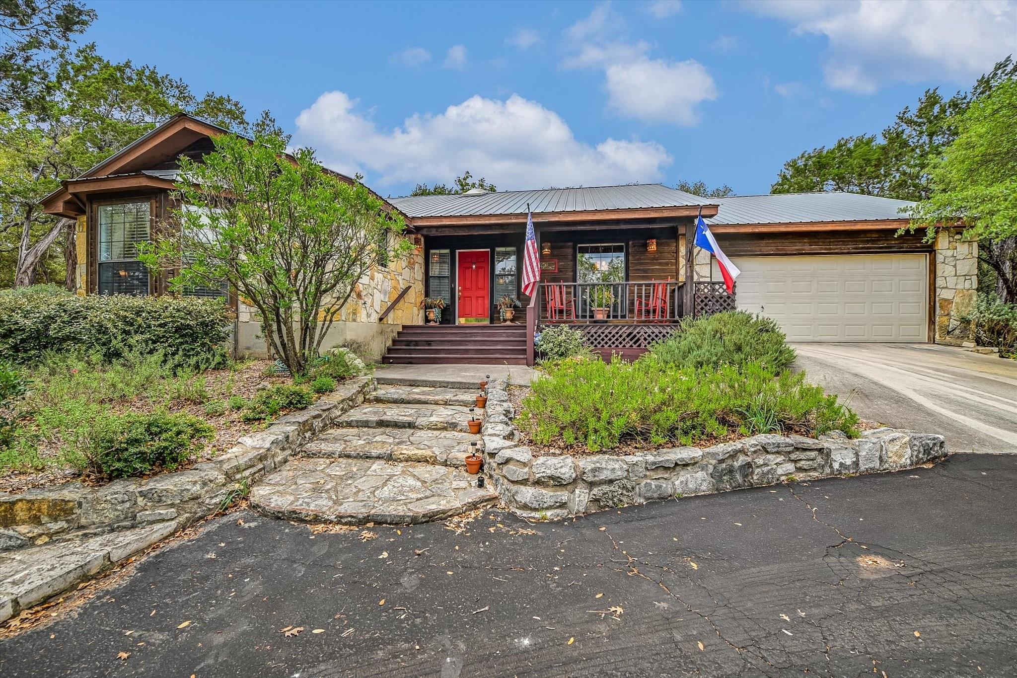 106 Freedom Dr, Wimberley, TX 78676