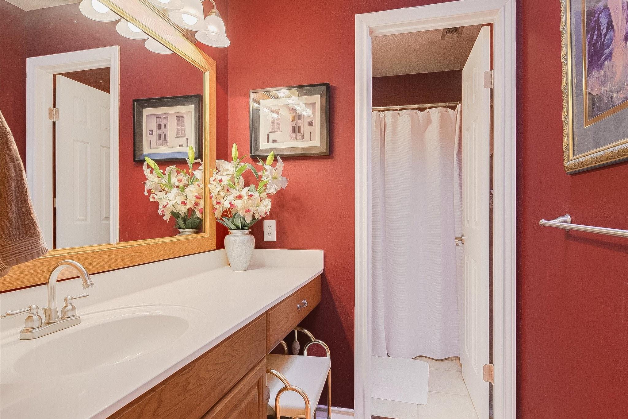 106 Freedom Dr, Wimberley, TX 78676