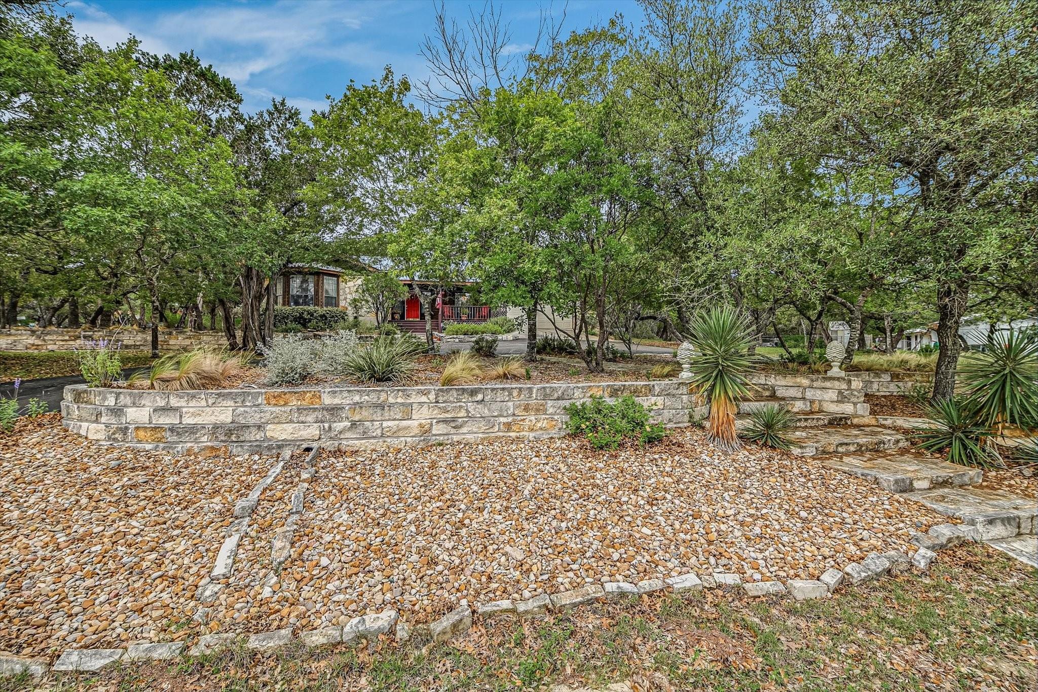 106 Freedom Dr, Wimberley, TX 78676