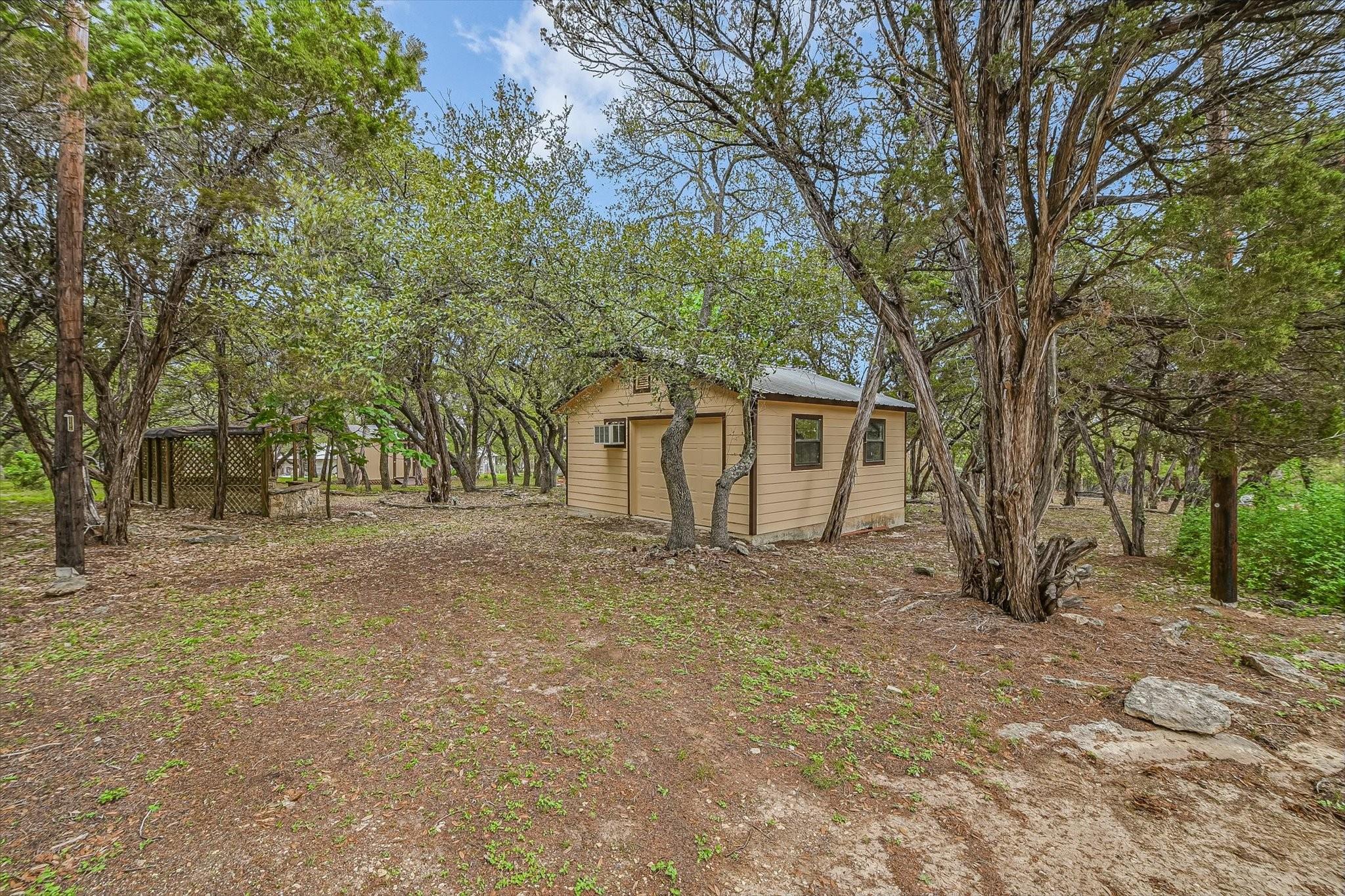 106 Freedom Dr, Wimberley, TX 78676