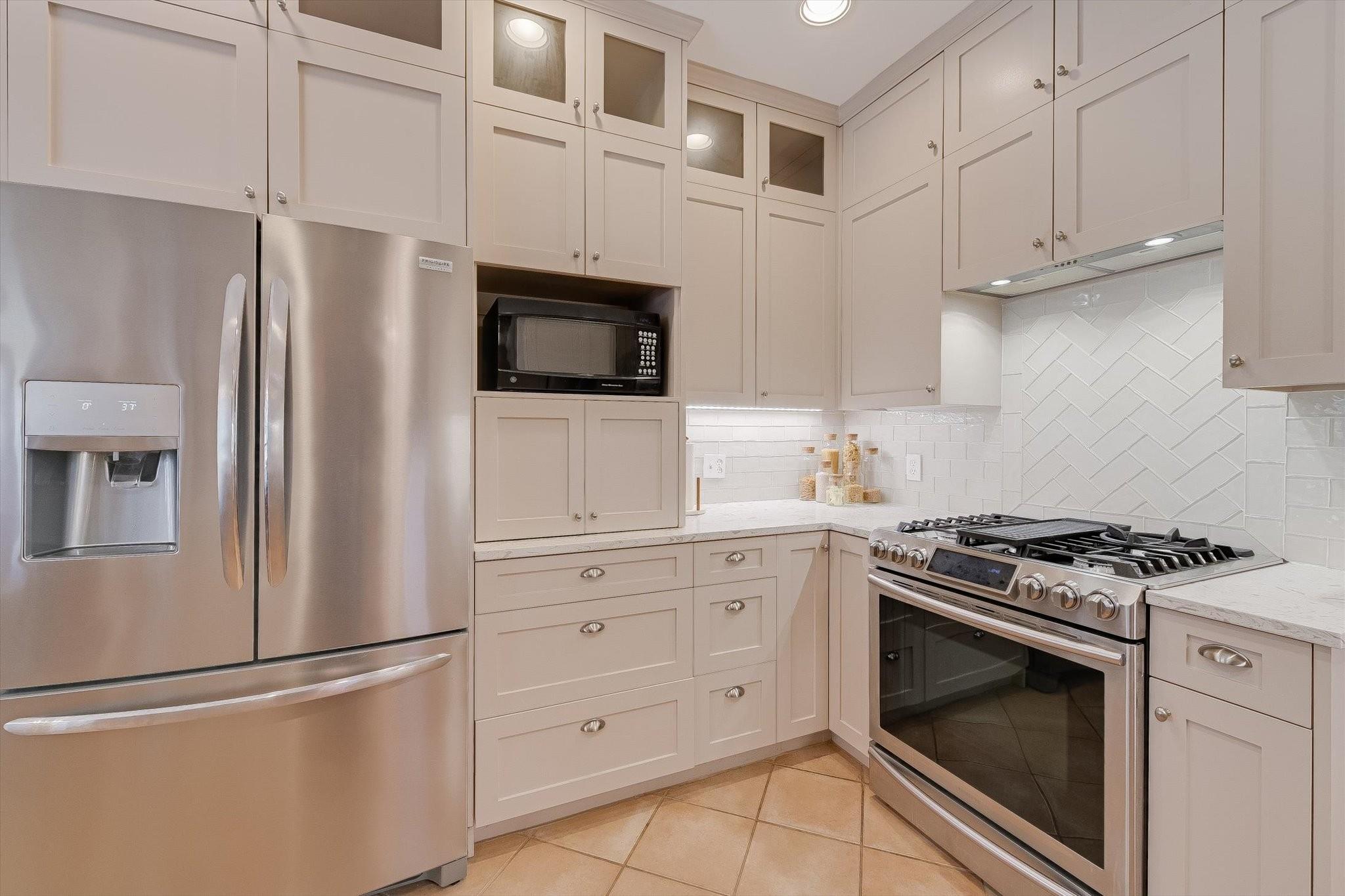 106 Freedom Dr, Wimberley, TX 78676