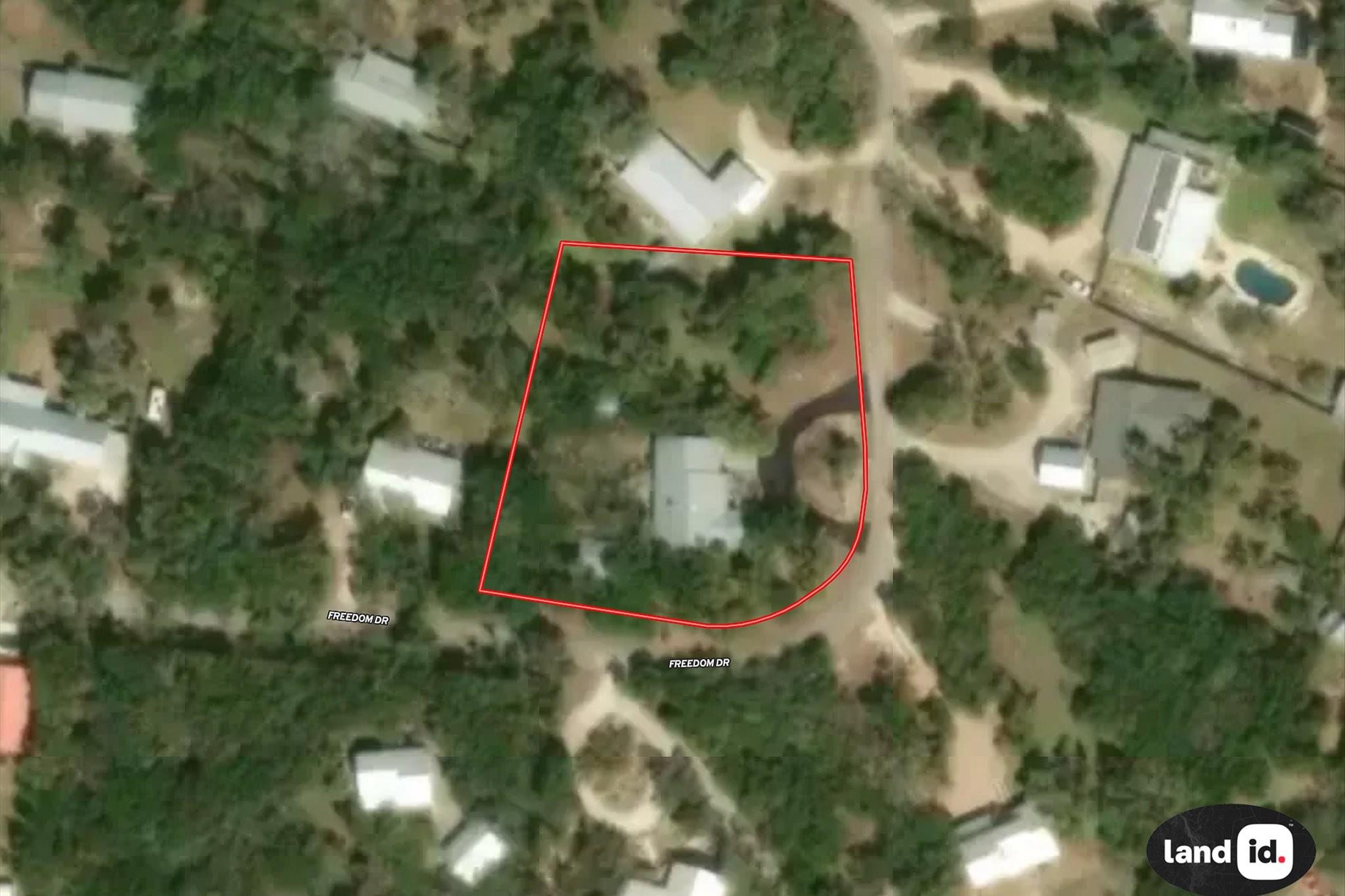 106 Freedom Dr, Wimberley, TX 78676