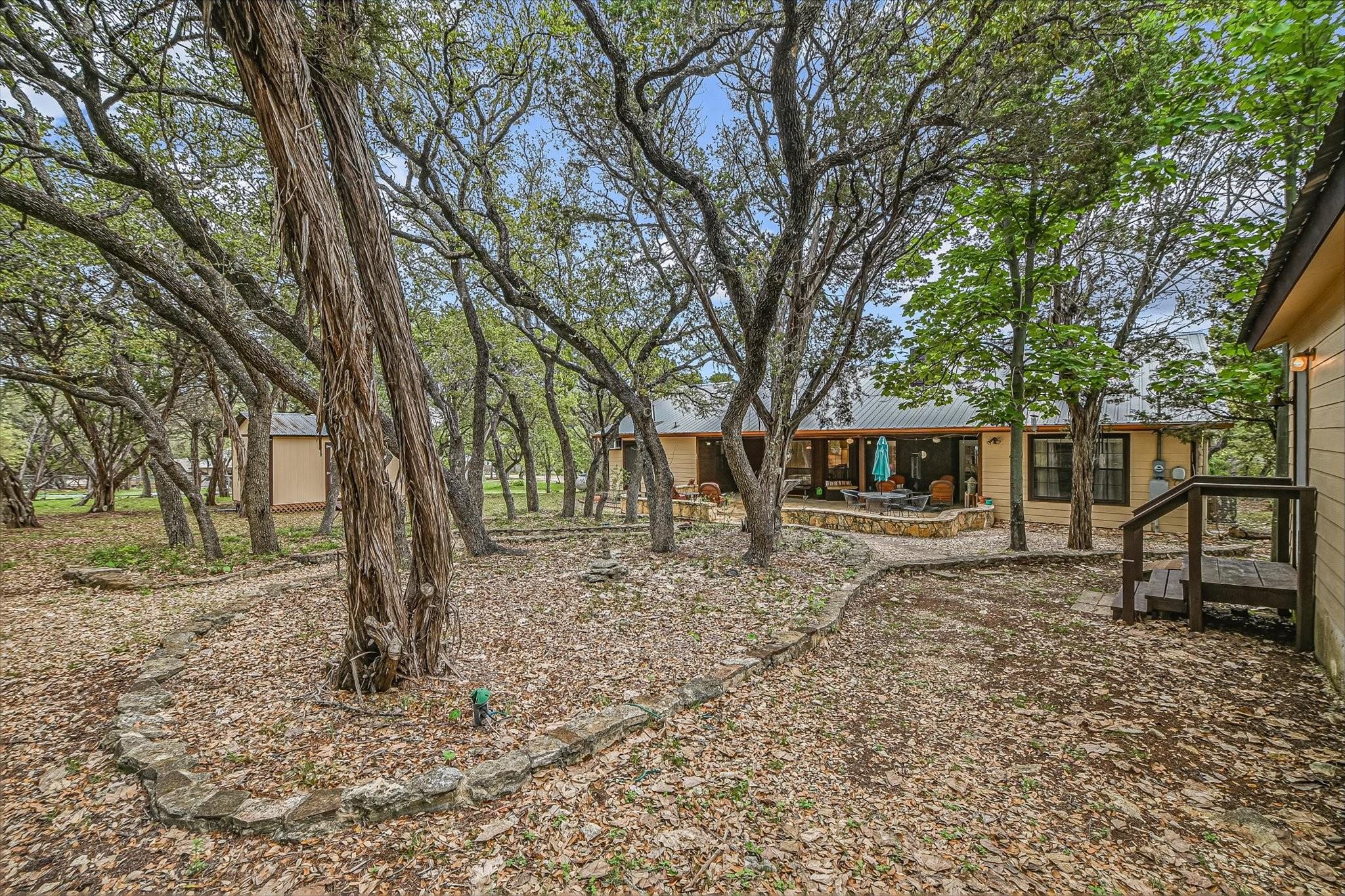 106 Freedom Dr, Wimberley, TX 78676