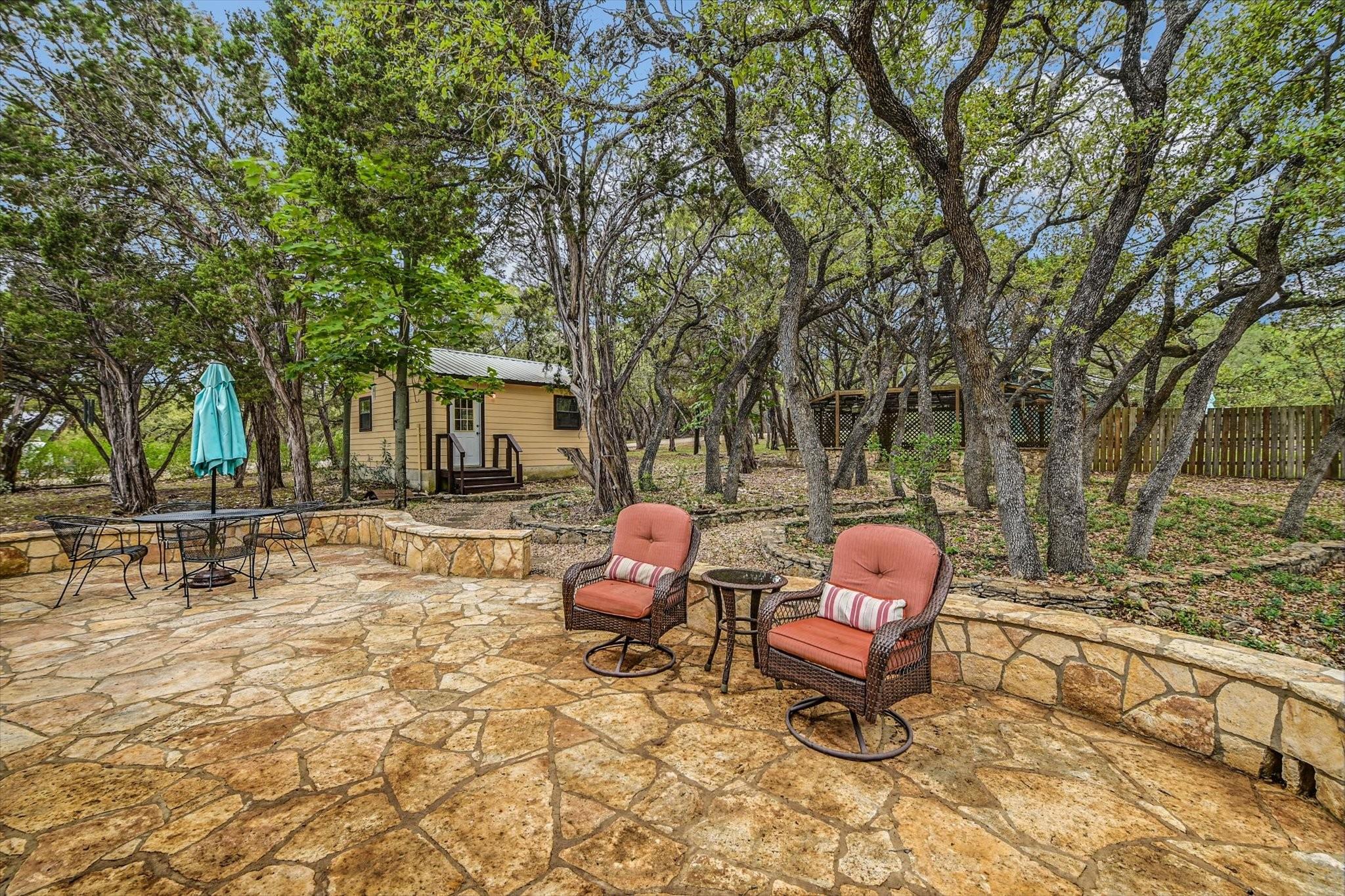 106 Freedom Dr, Wimberley, TX 78676