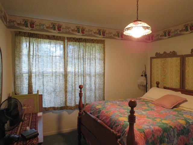 110 W Lakecrest Dr, Bluffton, TX 78607