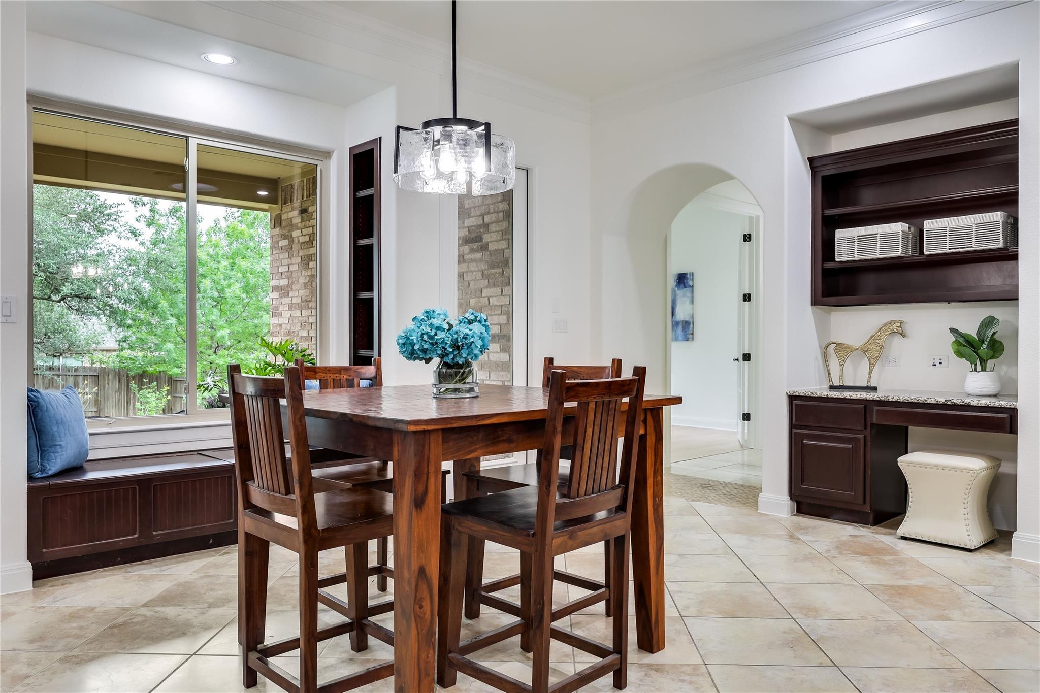 147 Bradshaw Dr, Austin, TX 78737